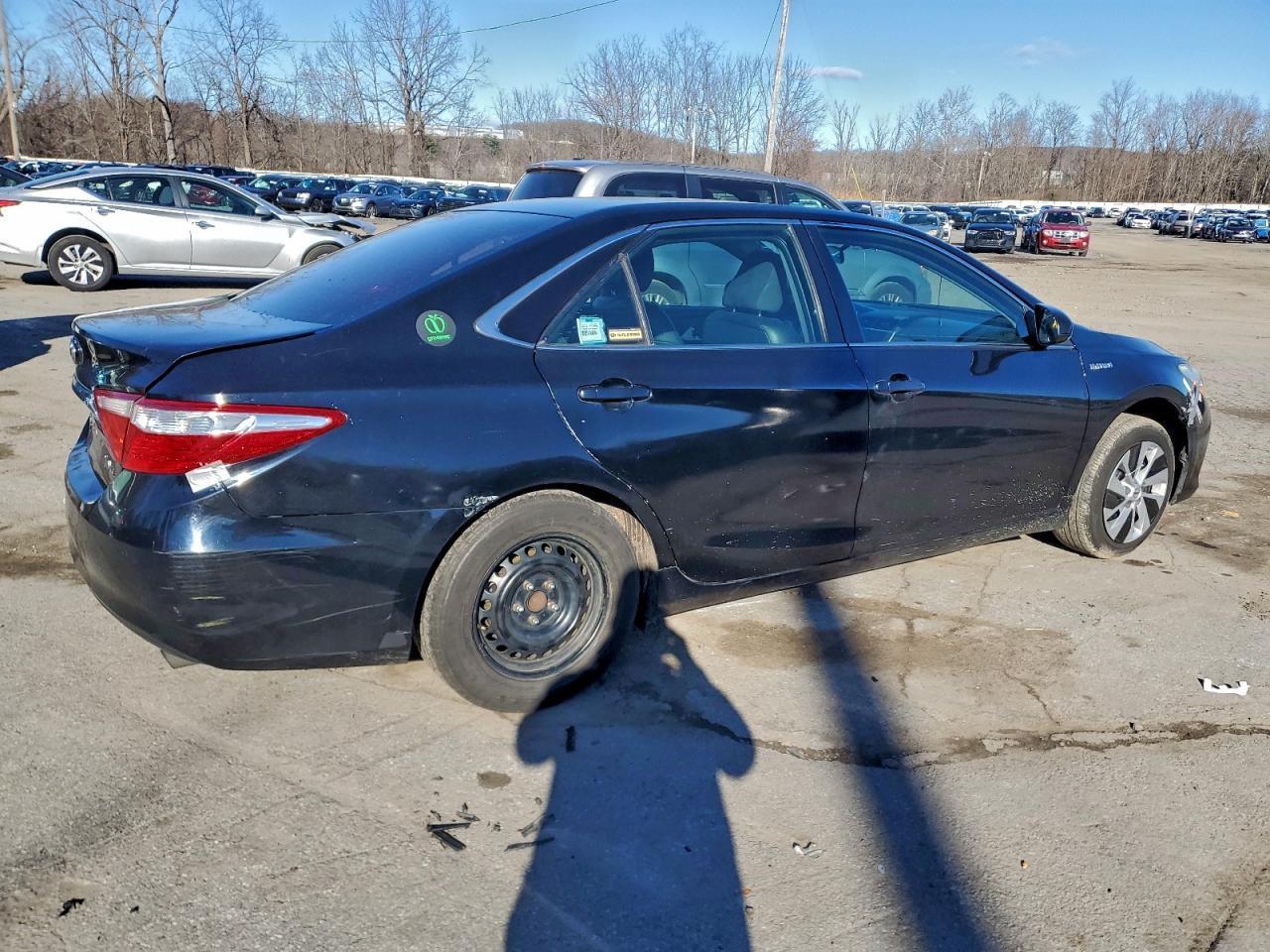 2016 Toyota Camry Hybrid Le - Фото 3