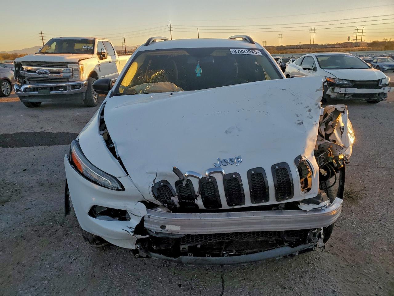 2016 Jeep Cherokee Sport - Image 5