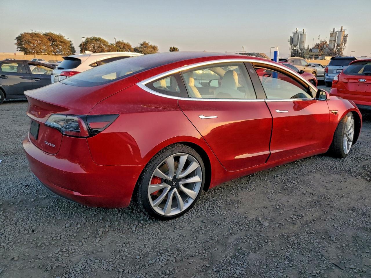 2019 Tesla Model 3 - Image 3