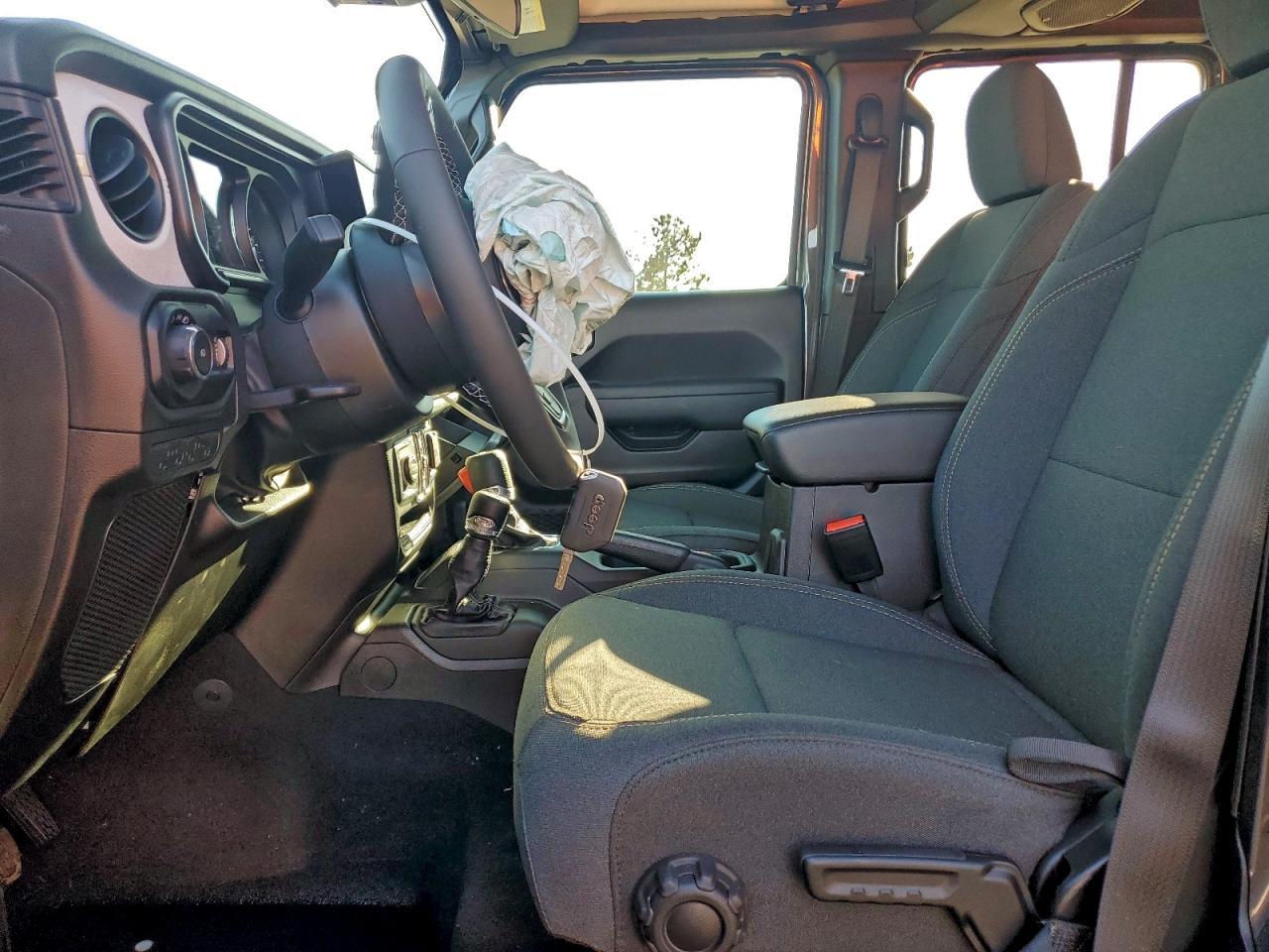 2025 Jeep Wrangler Sport - Image 7