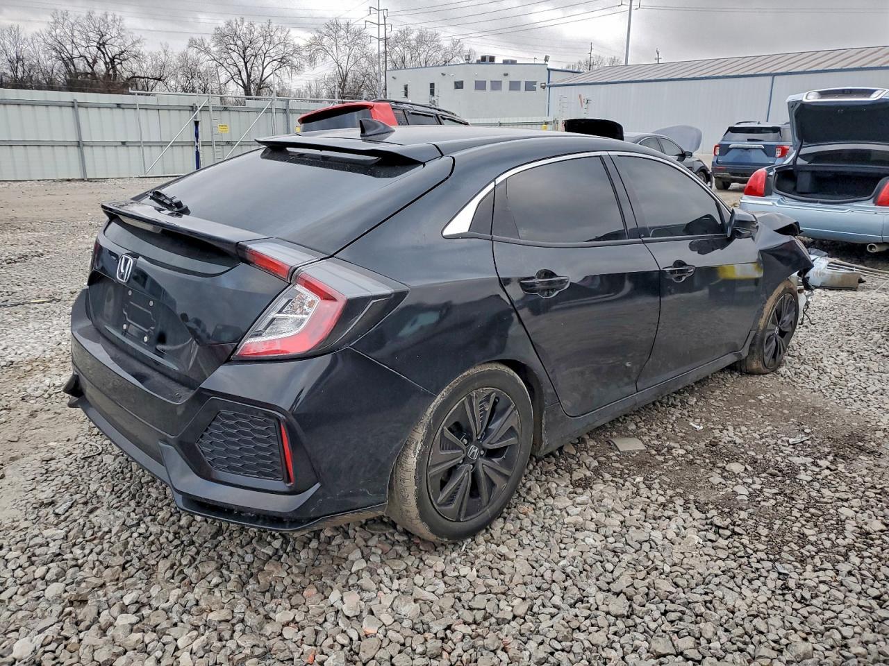2018 Honda Civic Ex - Фото 3