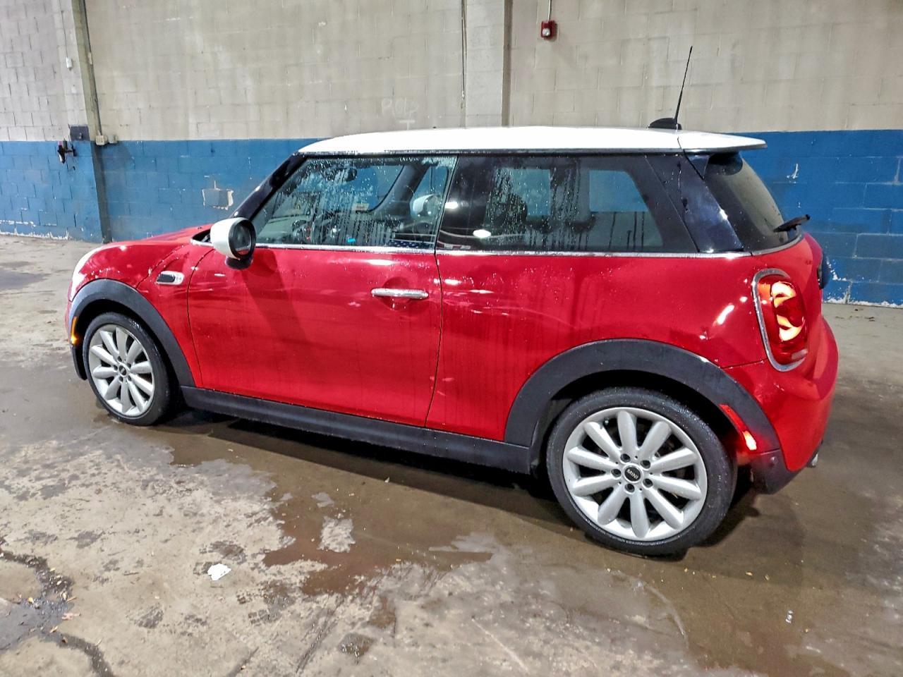 2020 Mini Cooper - Фото 2