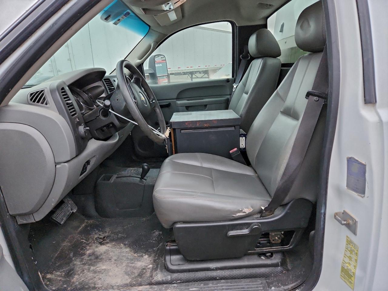 2012 Chevrolet Silverado K3500 - Фото 7