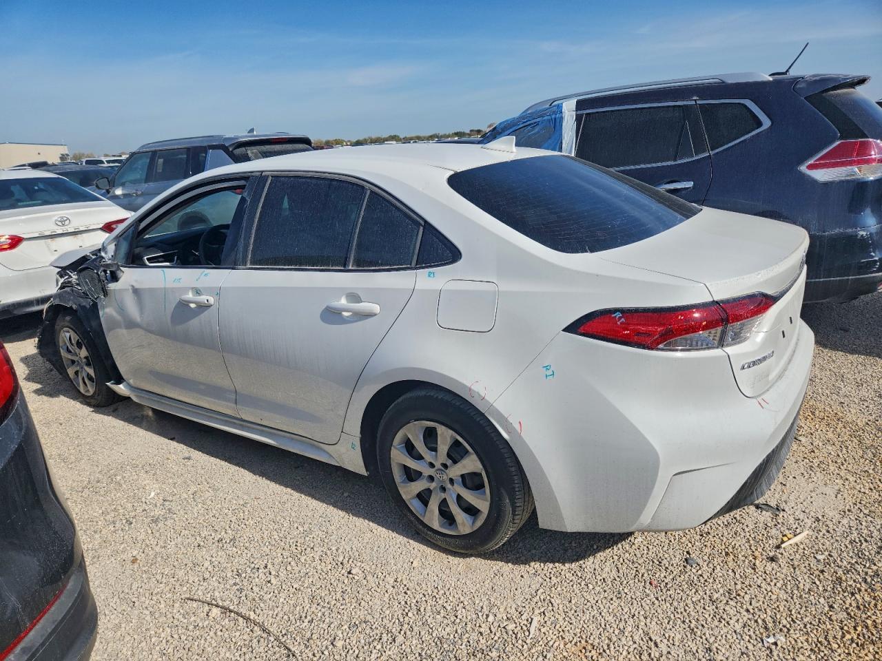 2025 Toyota Corolla Le - Фото 2