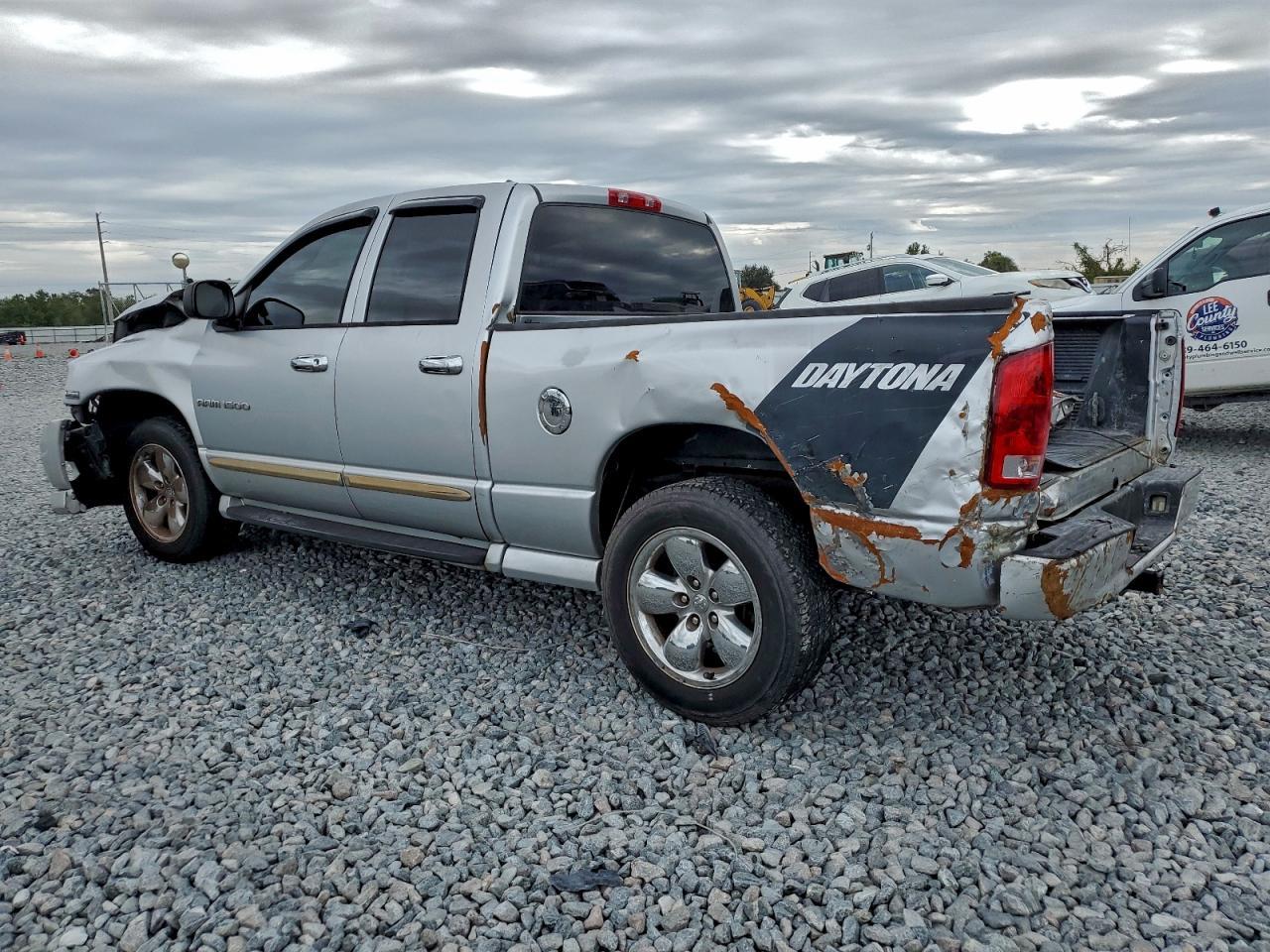 2005 Dodge Ram 1500 St - Image 2