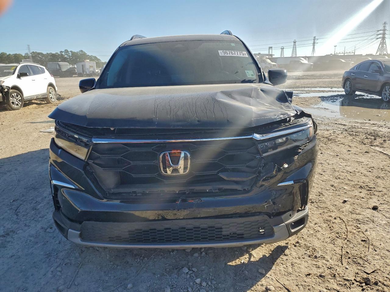 2025 Honda Pilot Touring - Фото 5