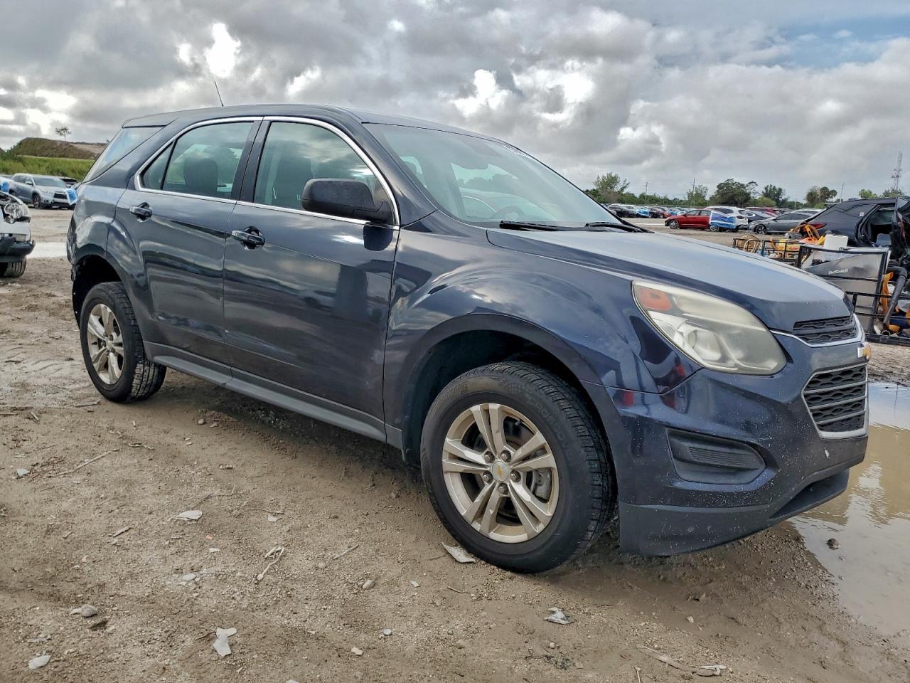 2017 Chevrolet Equinox Ls - Фото 4
