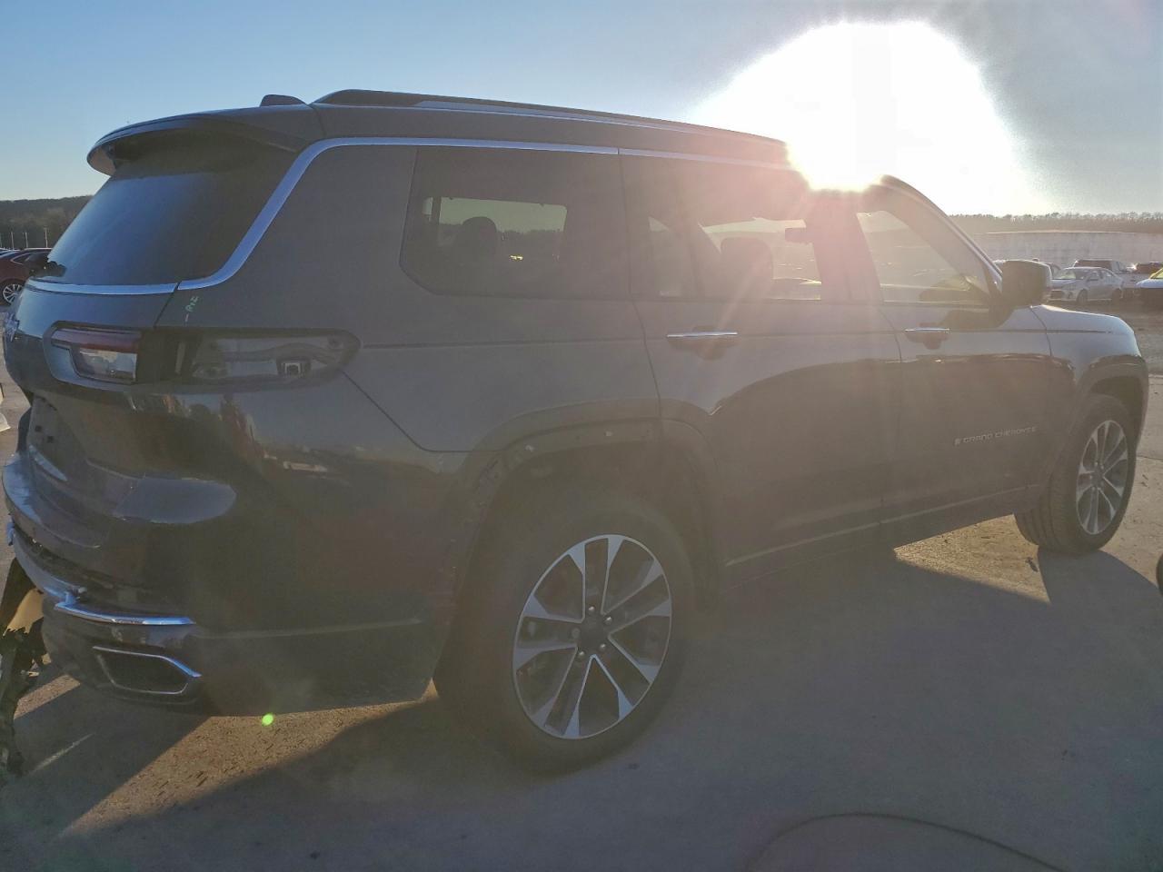 2021 Jeep Grand Cherokee L Overland - Фото 3