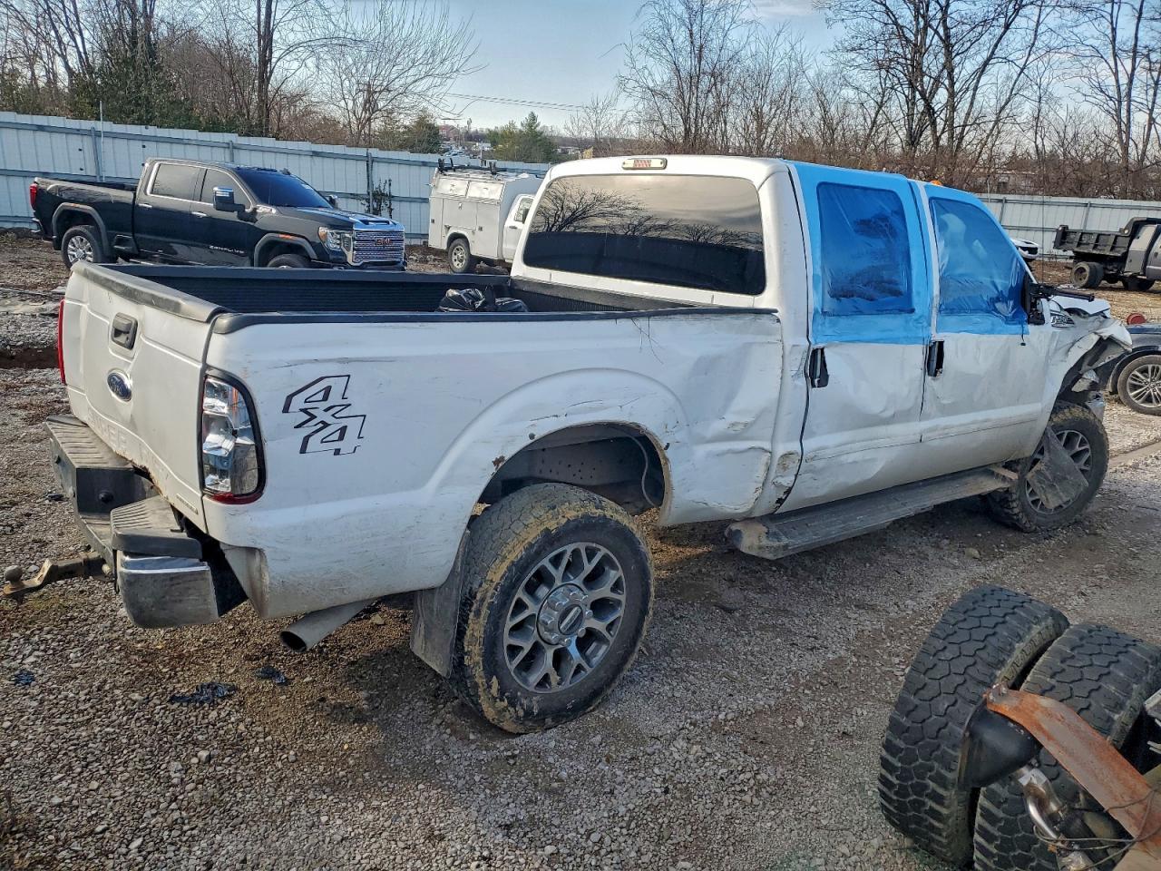 2015 Ford F250 Super Duty - Фото 3