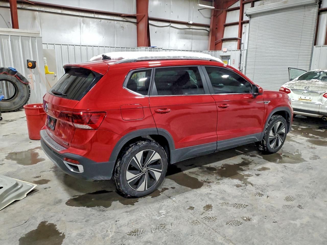 2024 Volkswagen Taos Se - Image 3