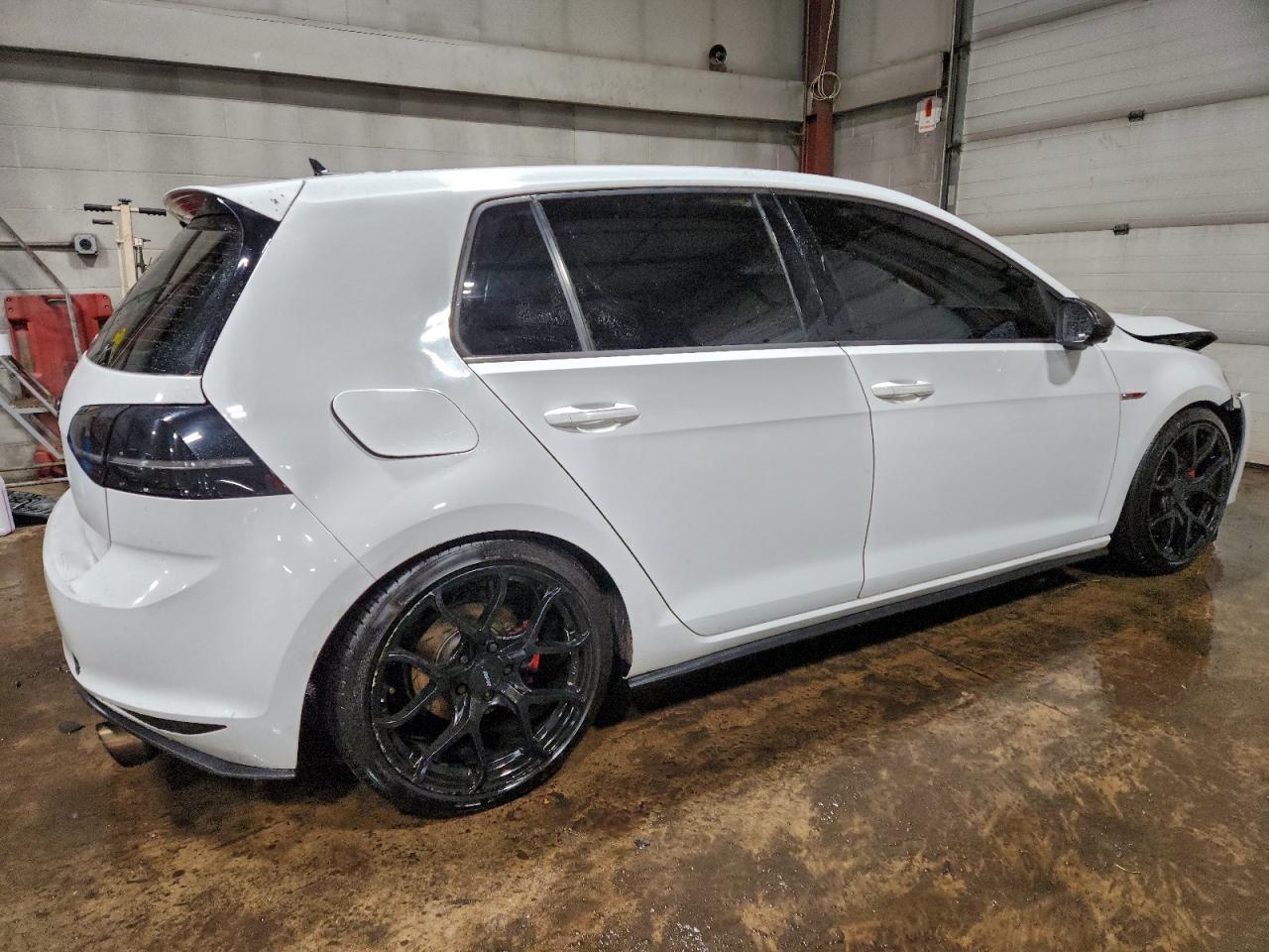2015 Volkswagen Gti - Фото 3