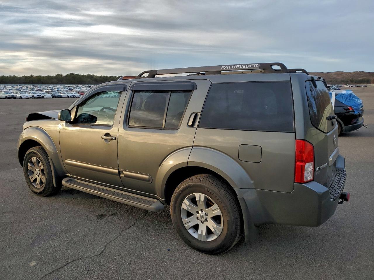 2006 Nissan Pathfinder Le - Фото 2