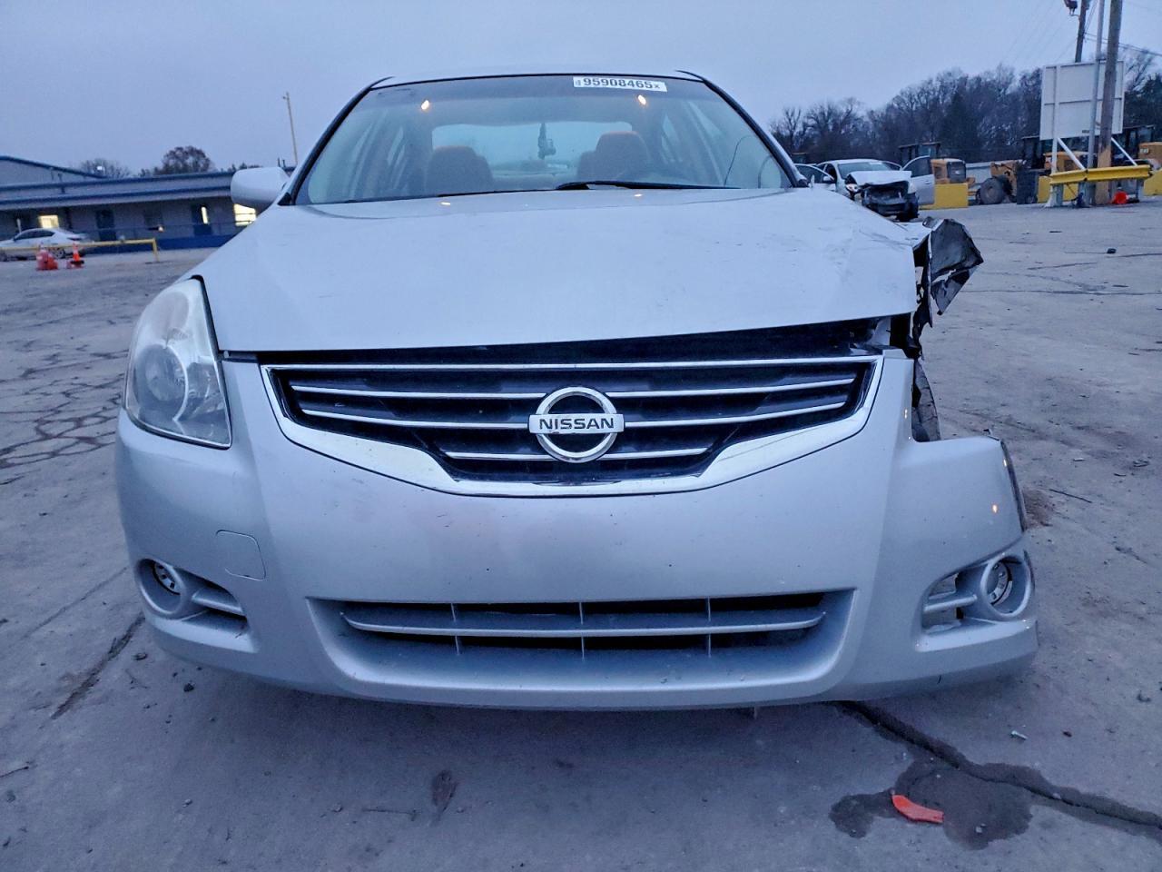 2012 Nissan Altima Base - Фото 5