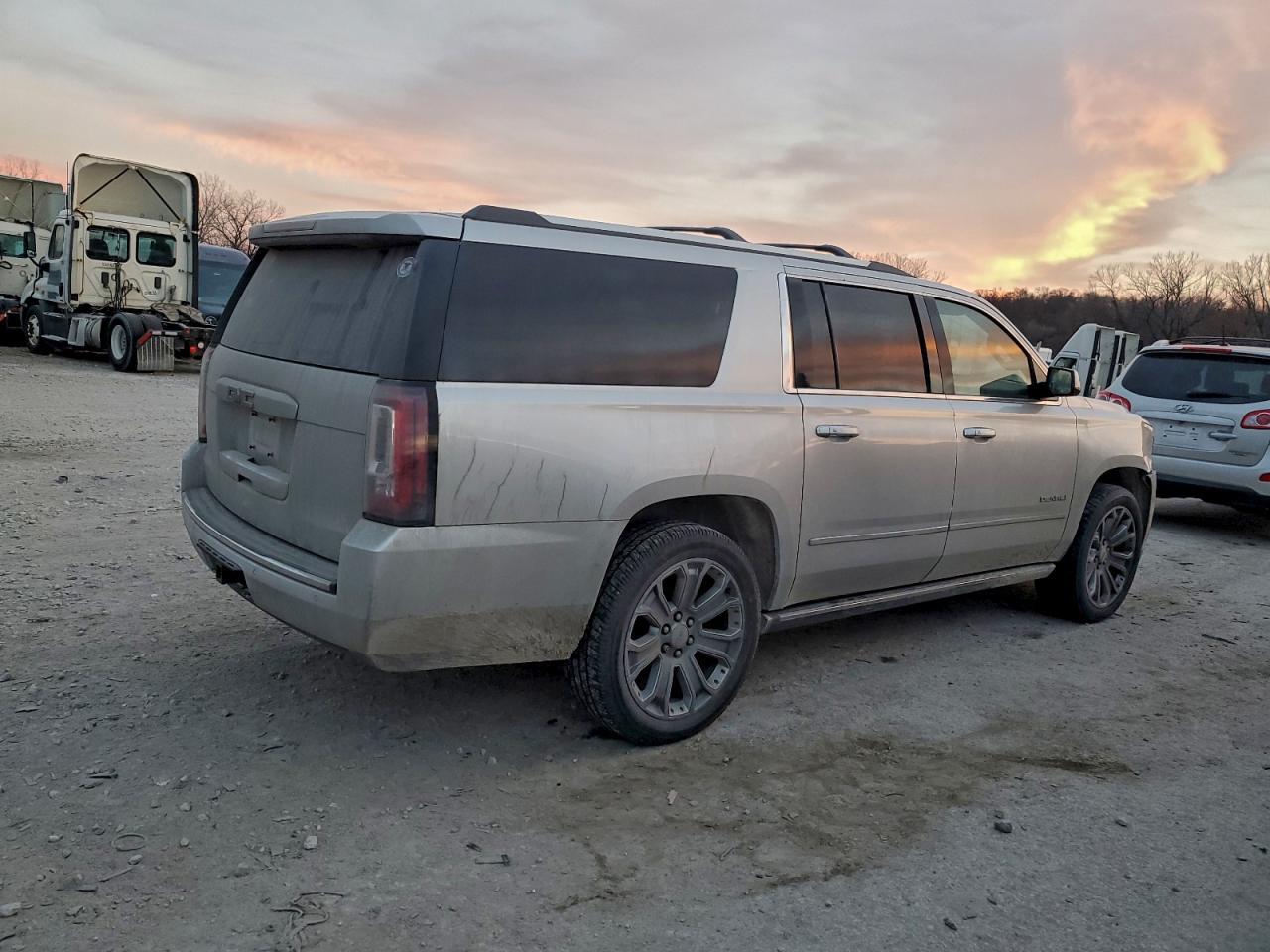 2015 GMC Yukon Xl Denali - Фото 3