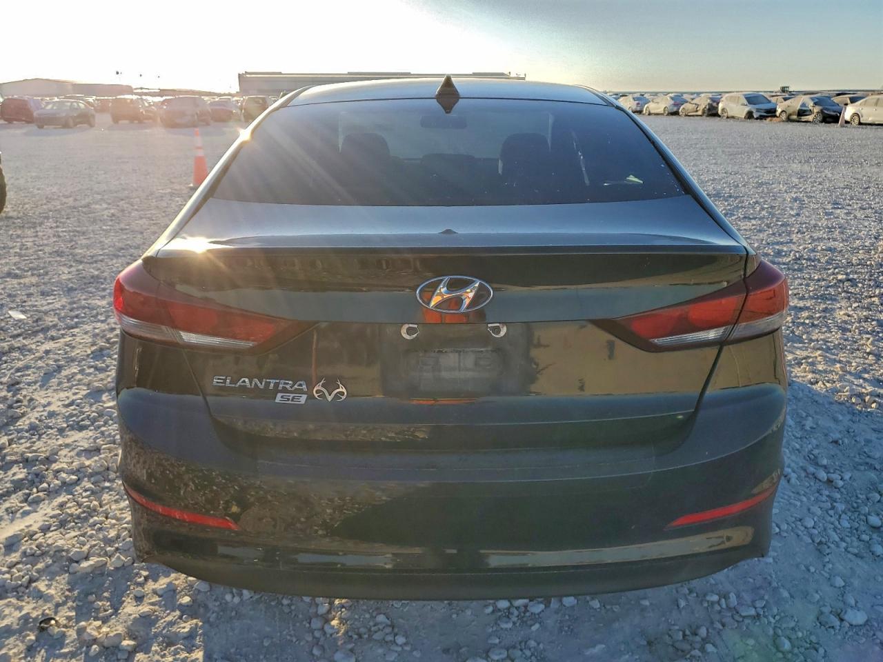 2017 Hyundai Elantra Se - Image 6