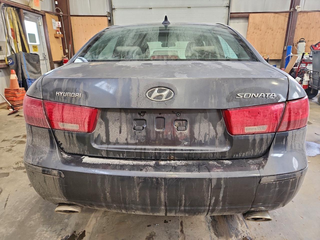 2010 Hyundai Sonata Limited V6 4D - Фото 6