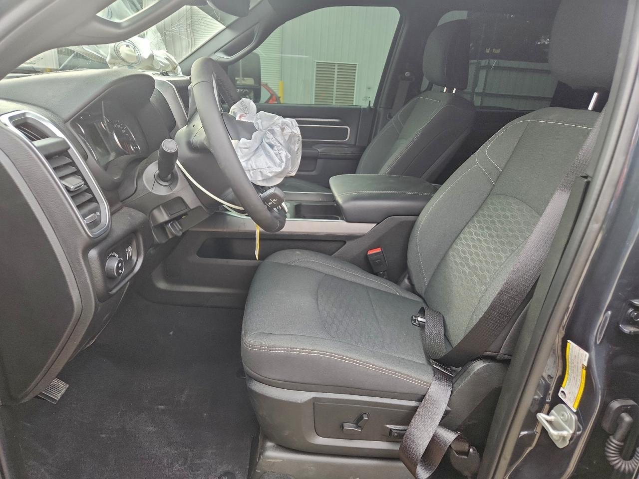 2025 Ram 2500 Big Horn - Фото 7