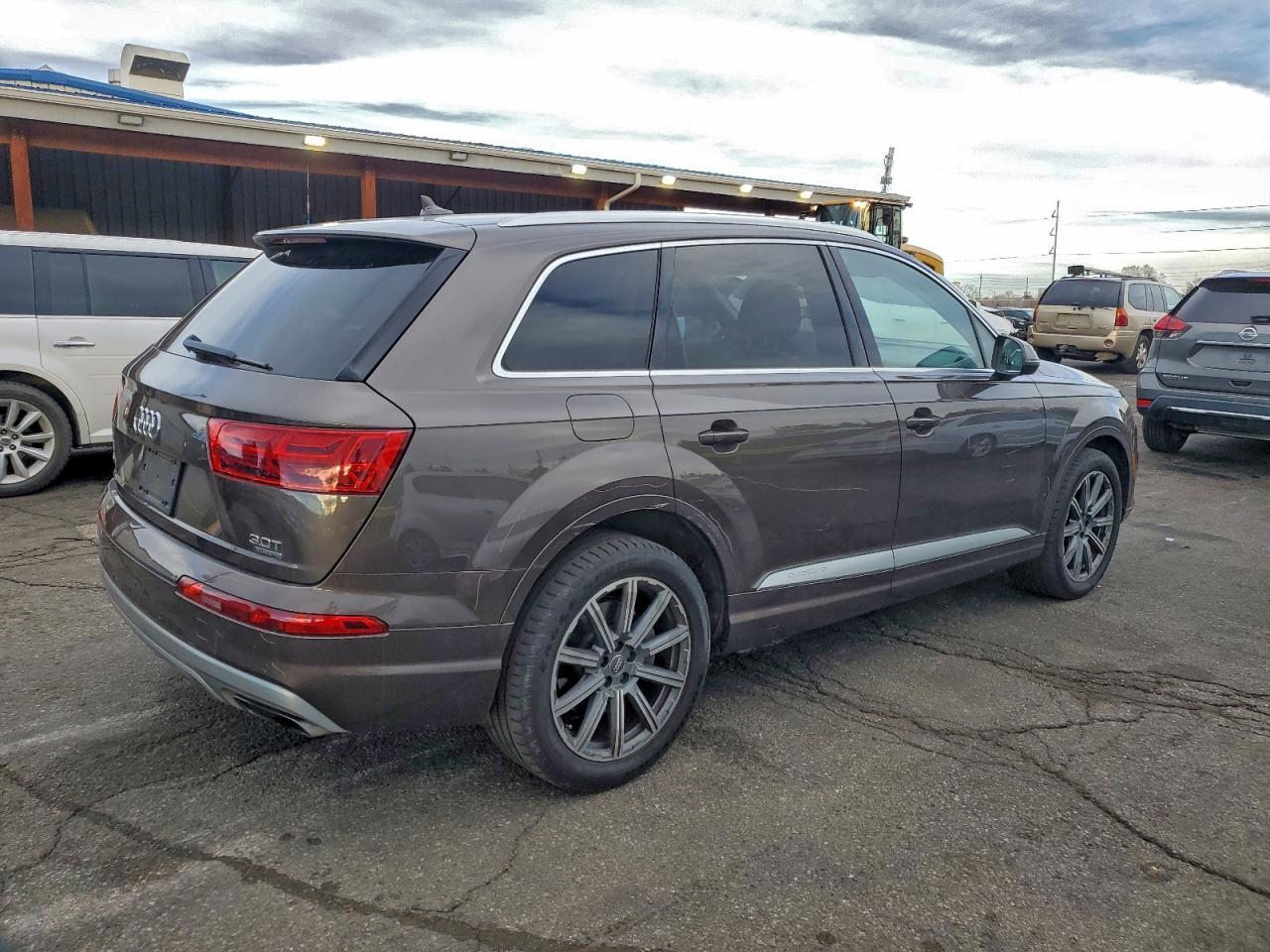 2018 Audi Q7 Premium Plus - Фото 3