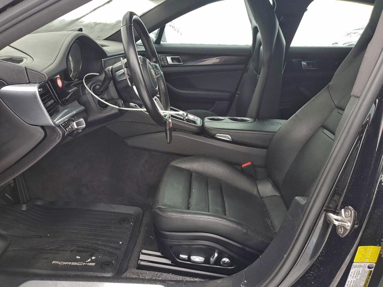 2020 Porsche Panamera 4 - Image 7