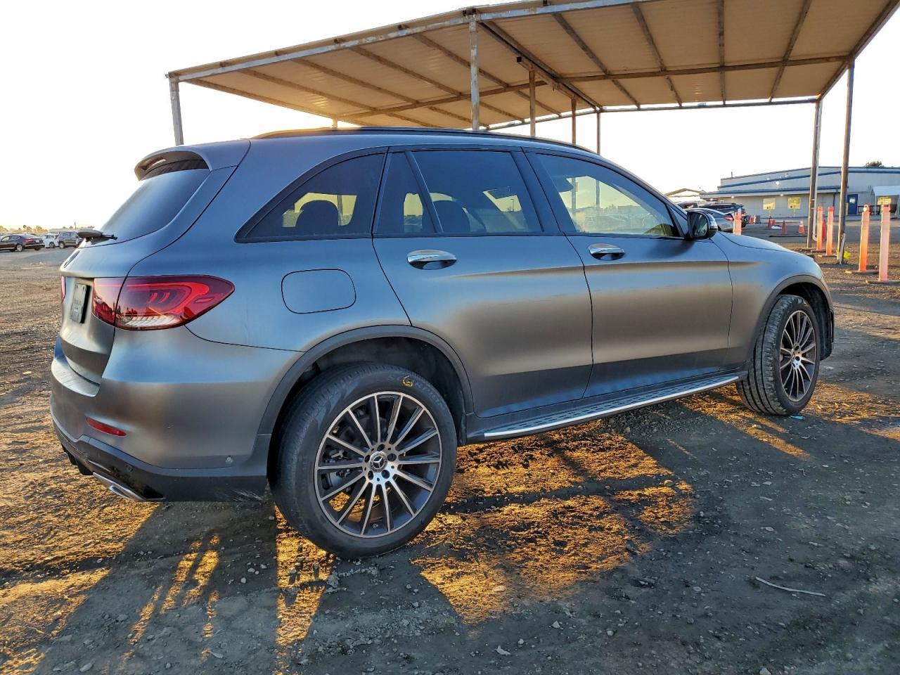 2022 Mercedes-Benz Glc 300 - Фото 3