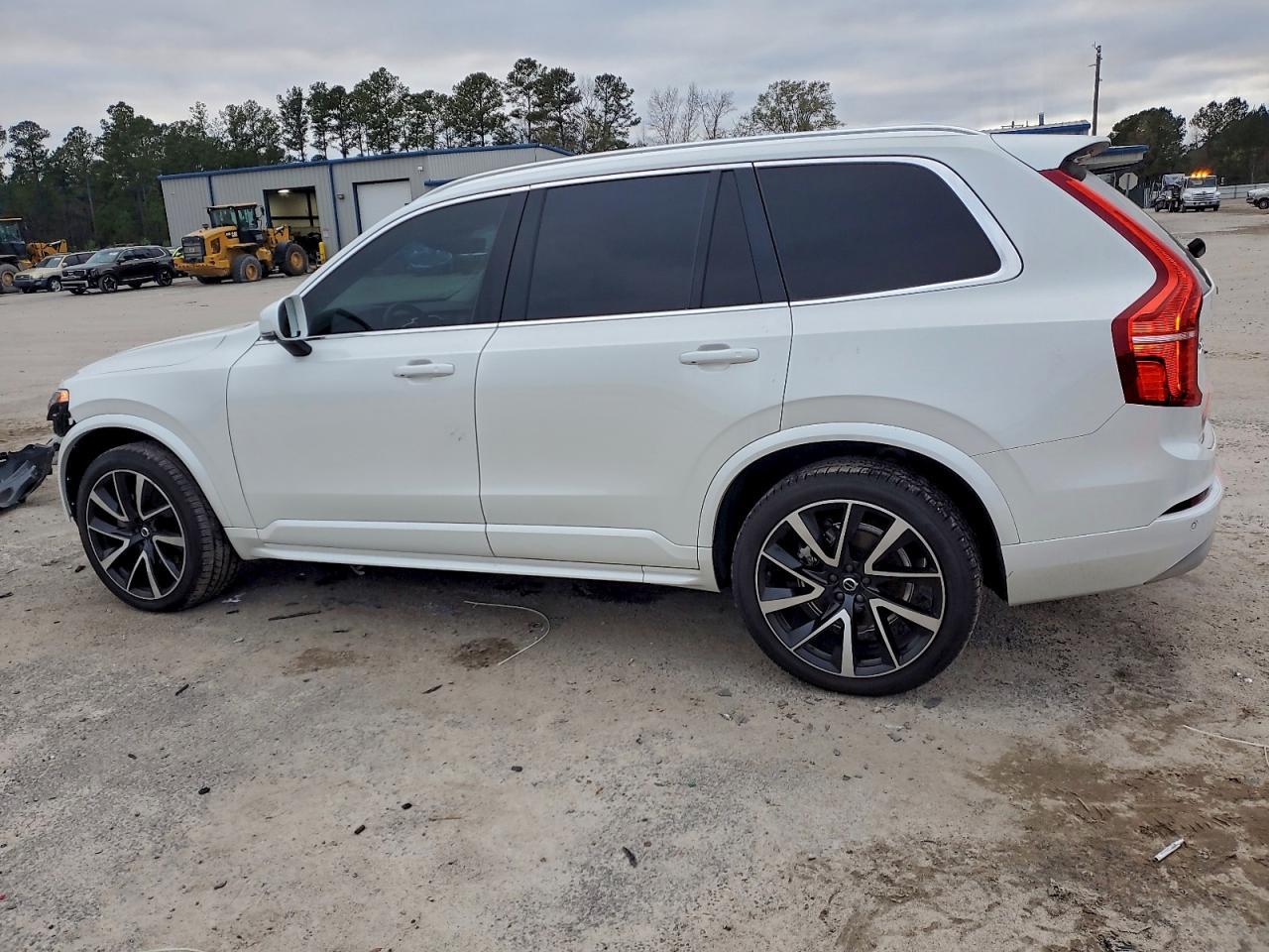 2022 Volvo Xc90 T6 Momentum - Фото 2