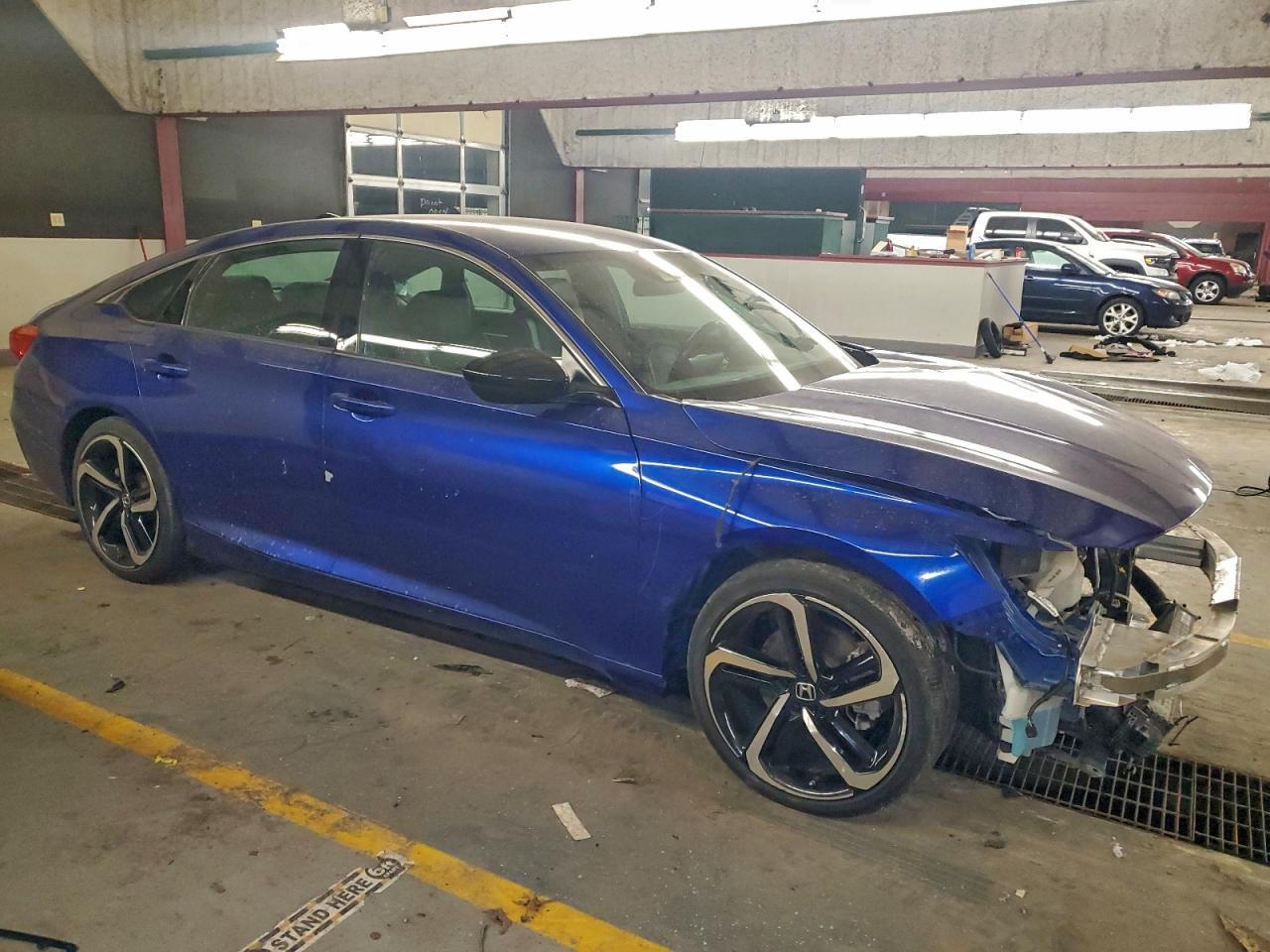 2022 Honda Accord Sport - Image 4