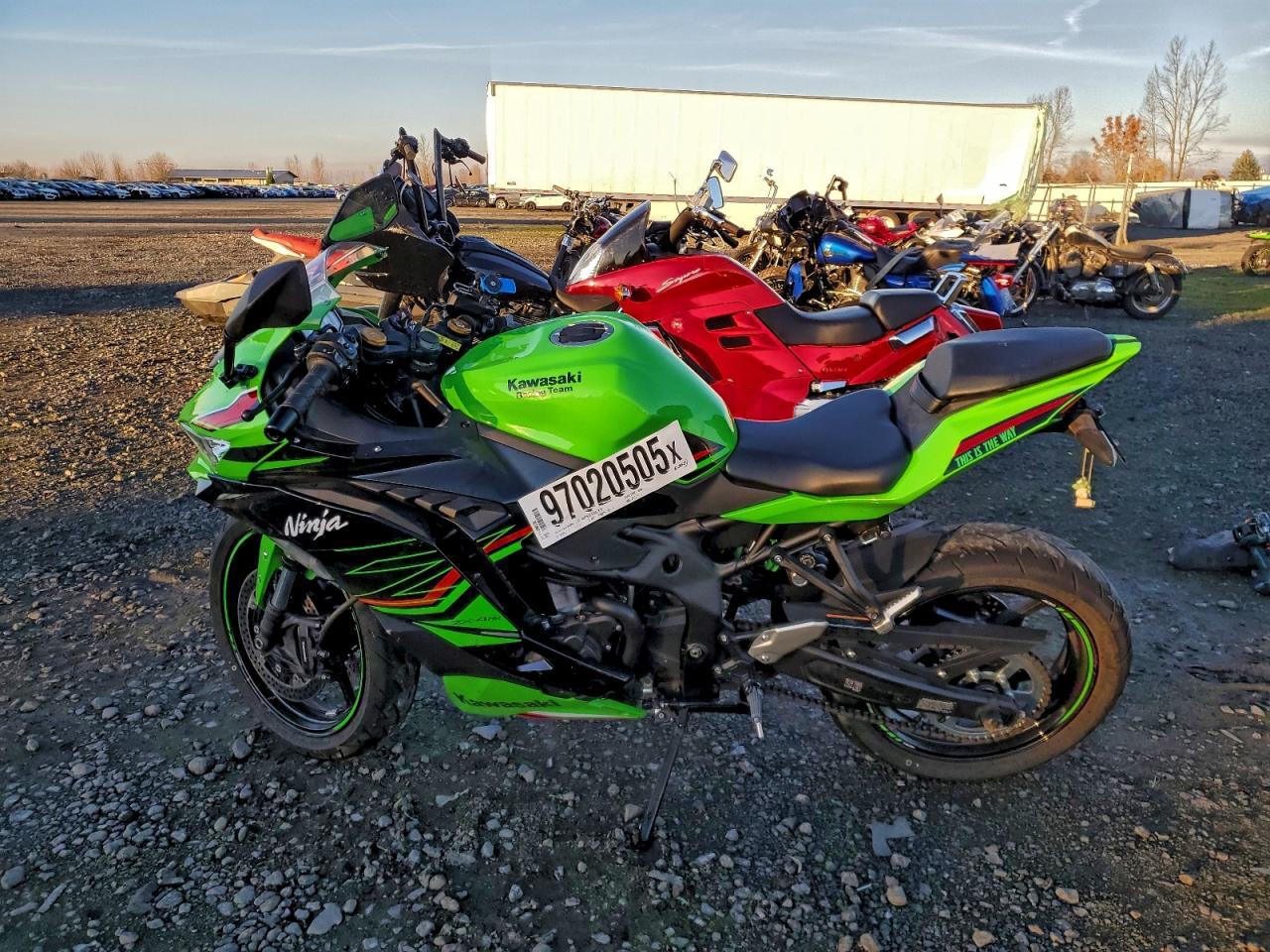 2024 Kawasaki Zx400 S - Фото 3