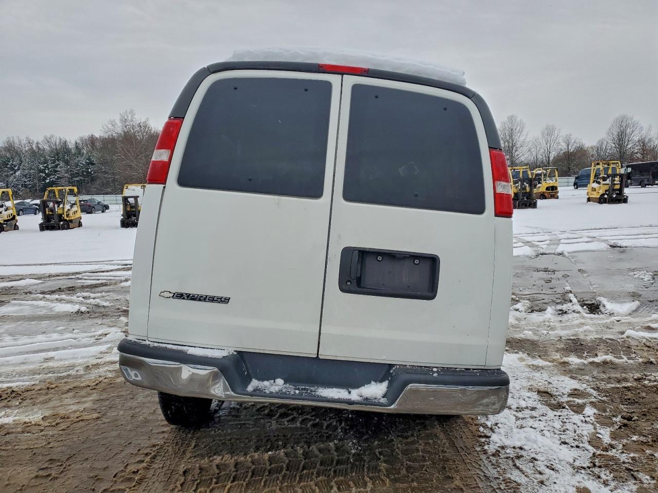 2017 Chevrolet Express G3500 Lt - Фото 6