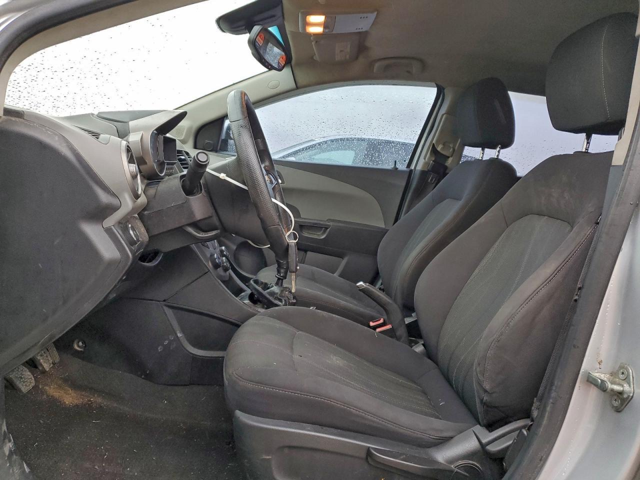 2012 Chevrolet Sonic Lt - Image 7