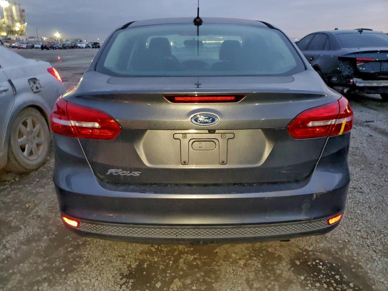 2016 Ford Focus S - Фото 6