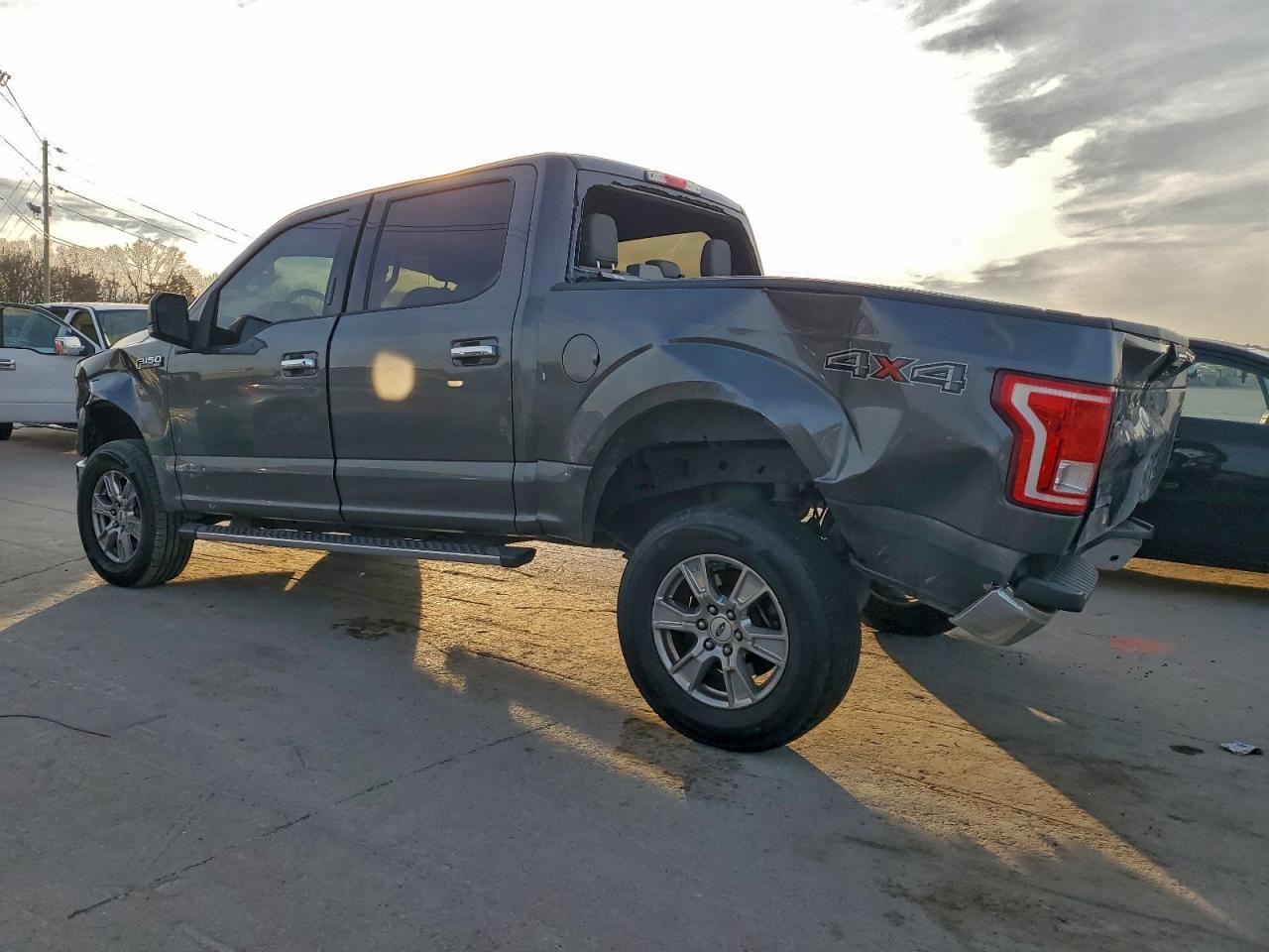 2017 Ford F150 Supercrew - Image 2