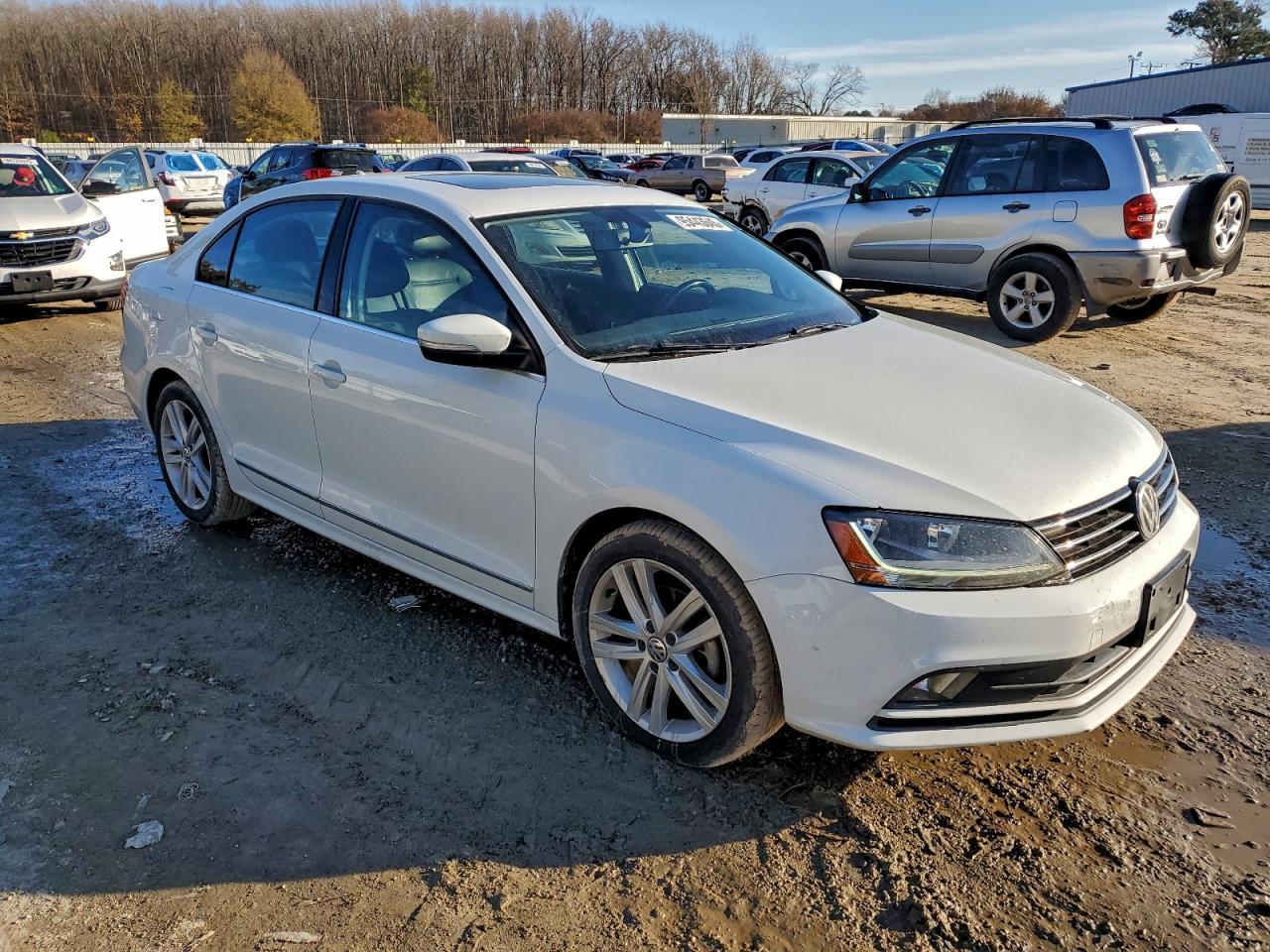 2017 Volkswagen Jetta Sel - Image 4