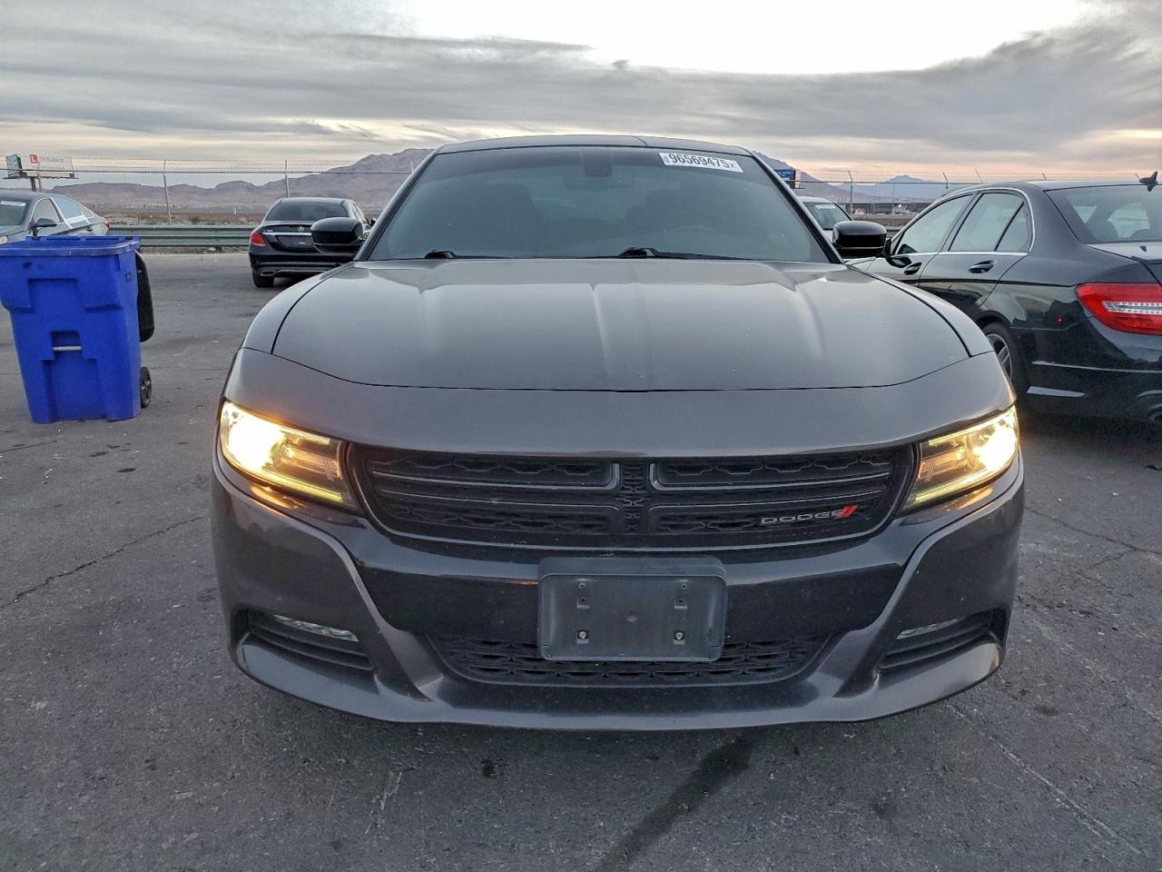 2019 Dodge Charger Sxt - Image 5