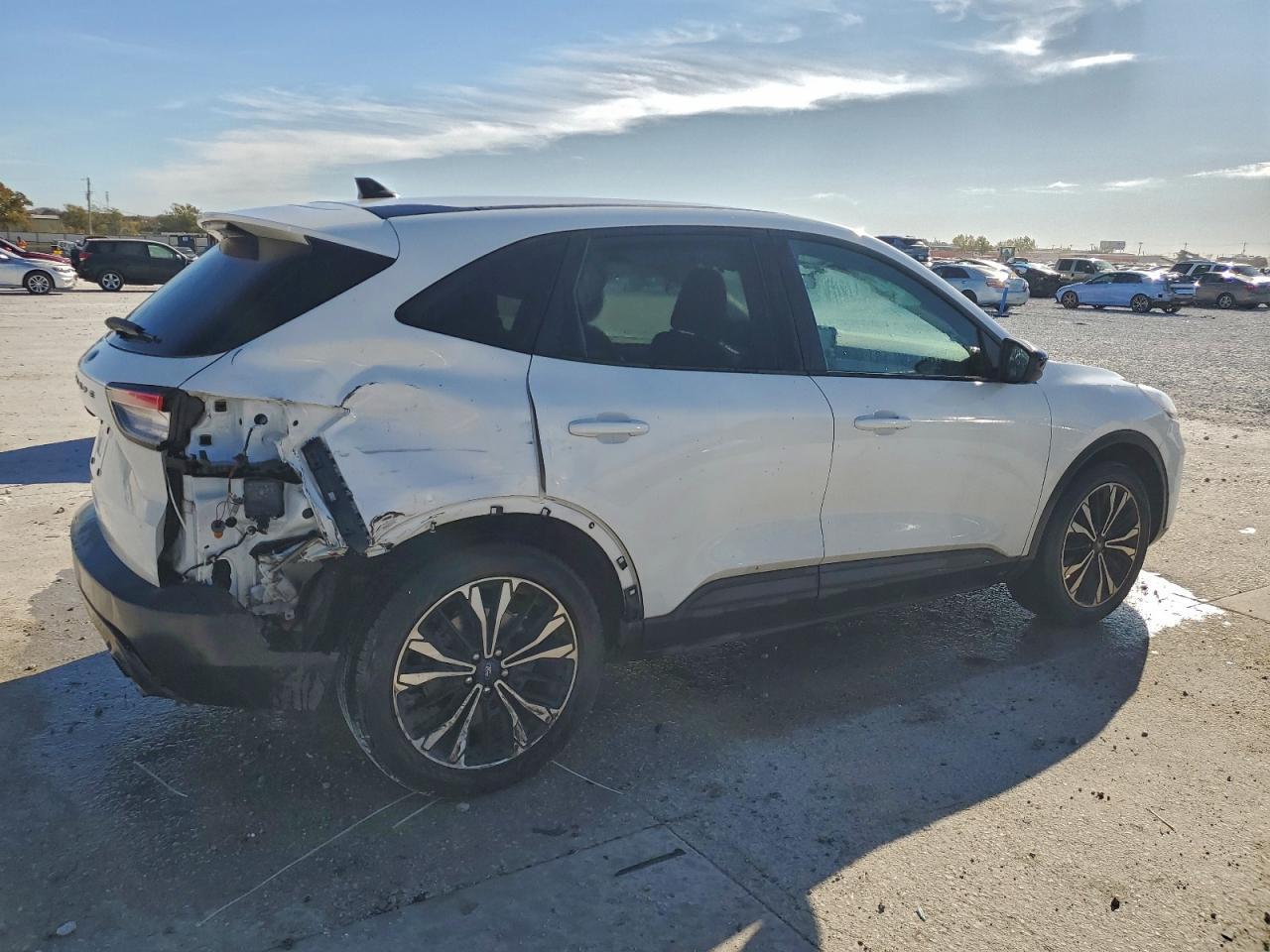 2021 Ford Escape Se - Фото 3