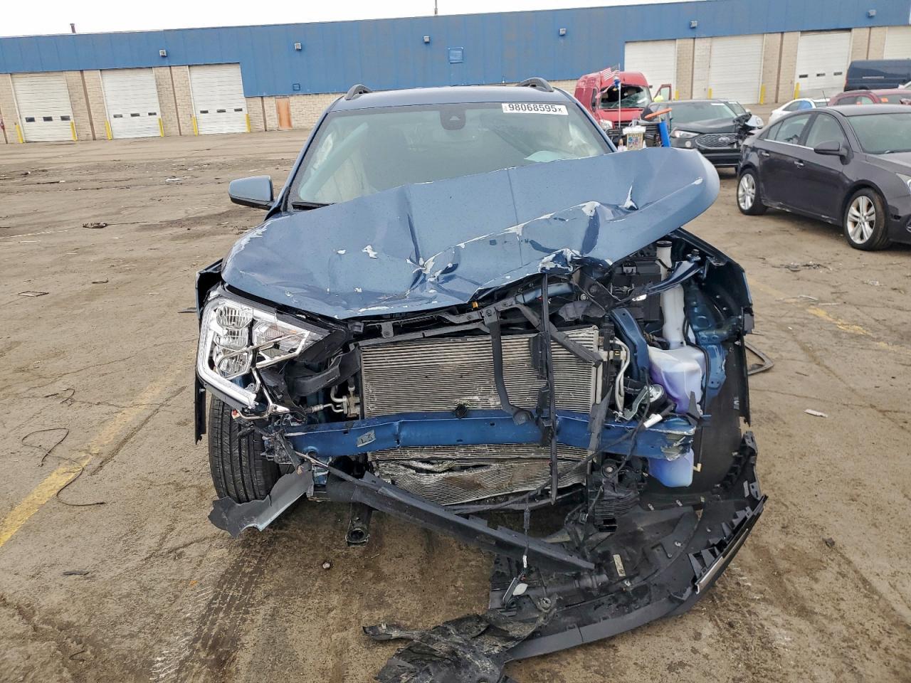 2024 GMC Terrain Sle - Image 5