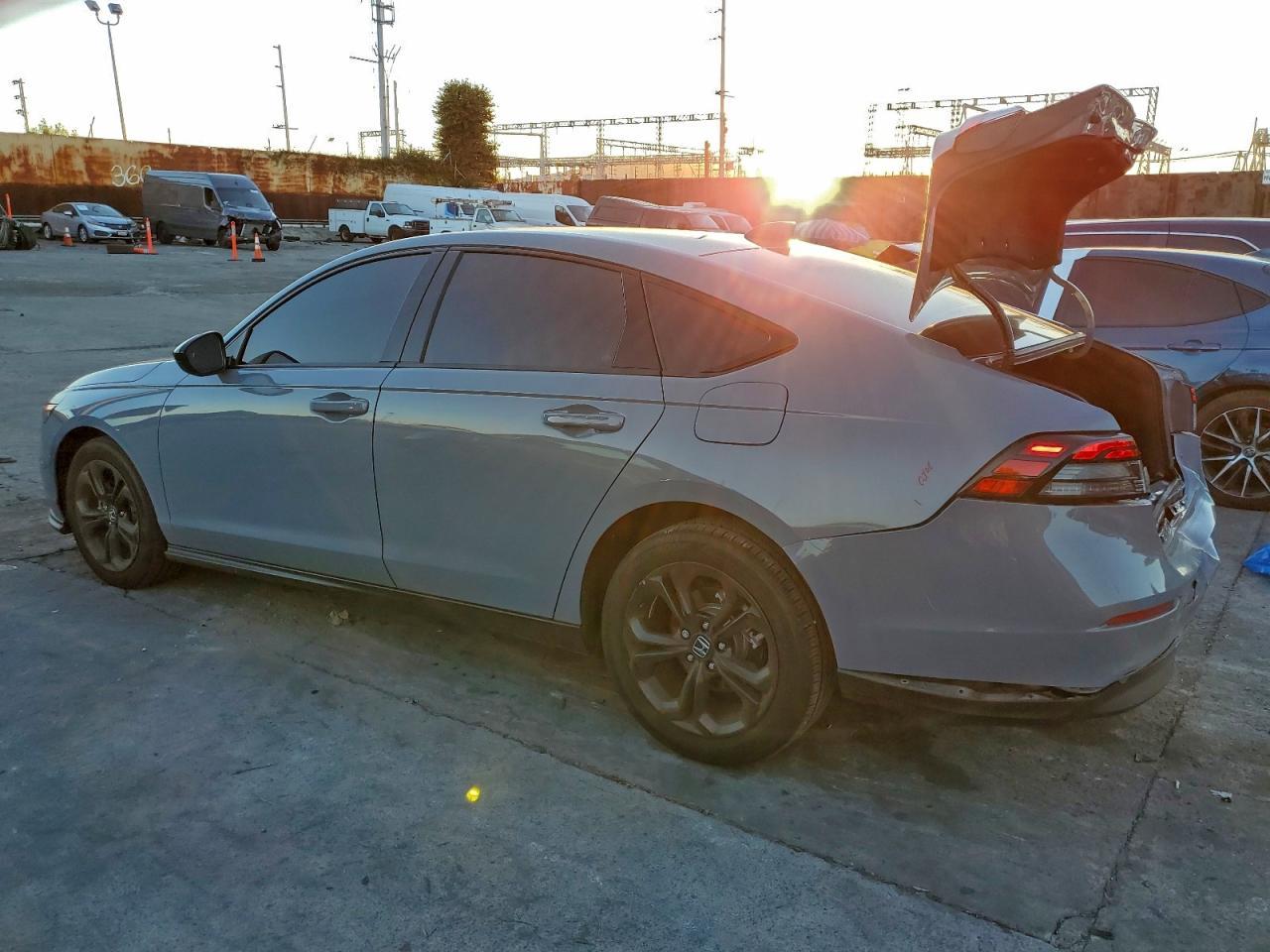 2025 Honda Accord Se - Image 2