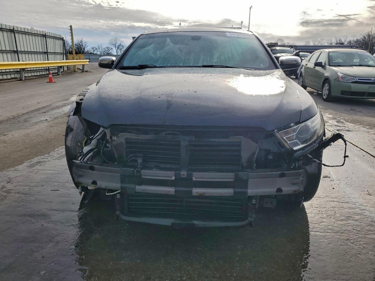 2013 Ford Taurus Limited - Image 5