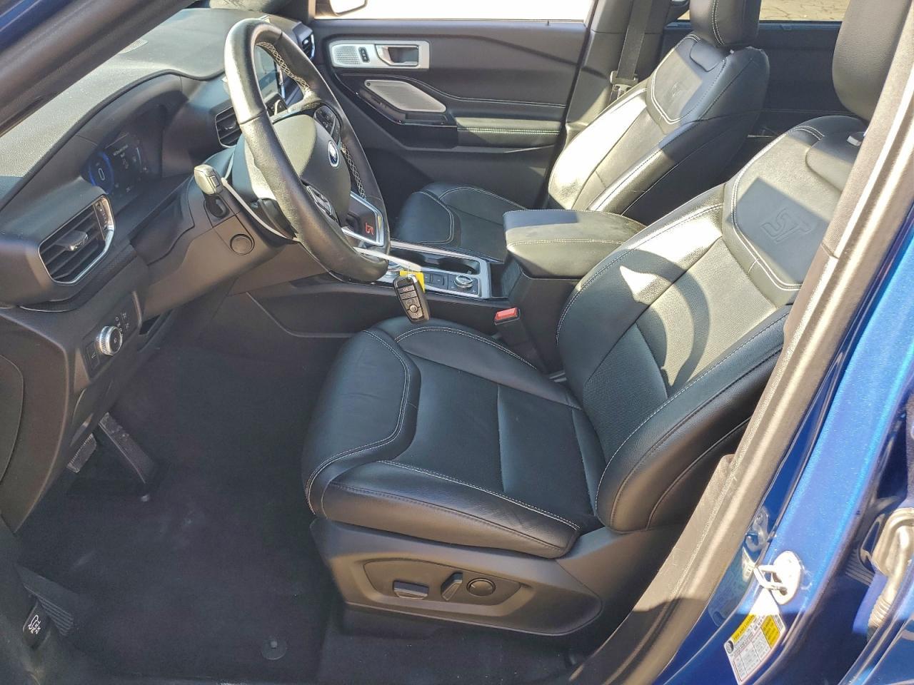 2022 Ford Explorer St - Image 7