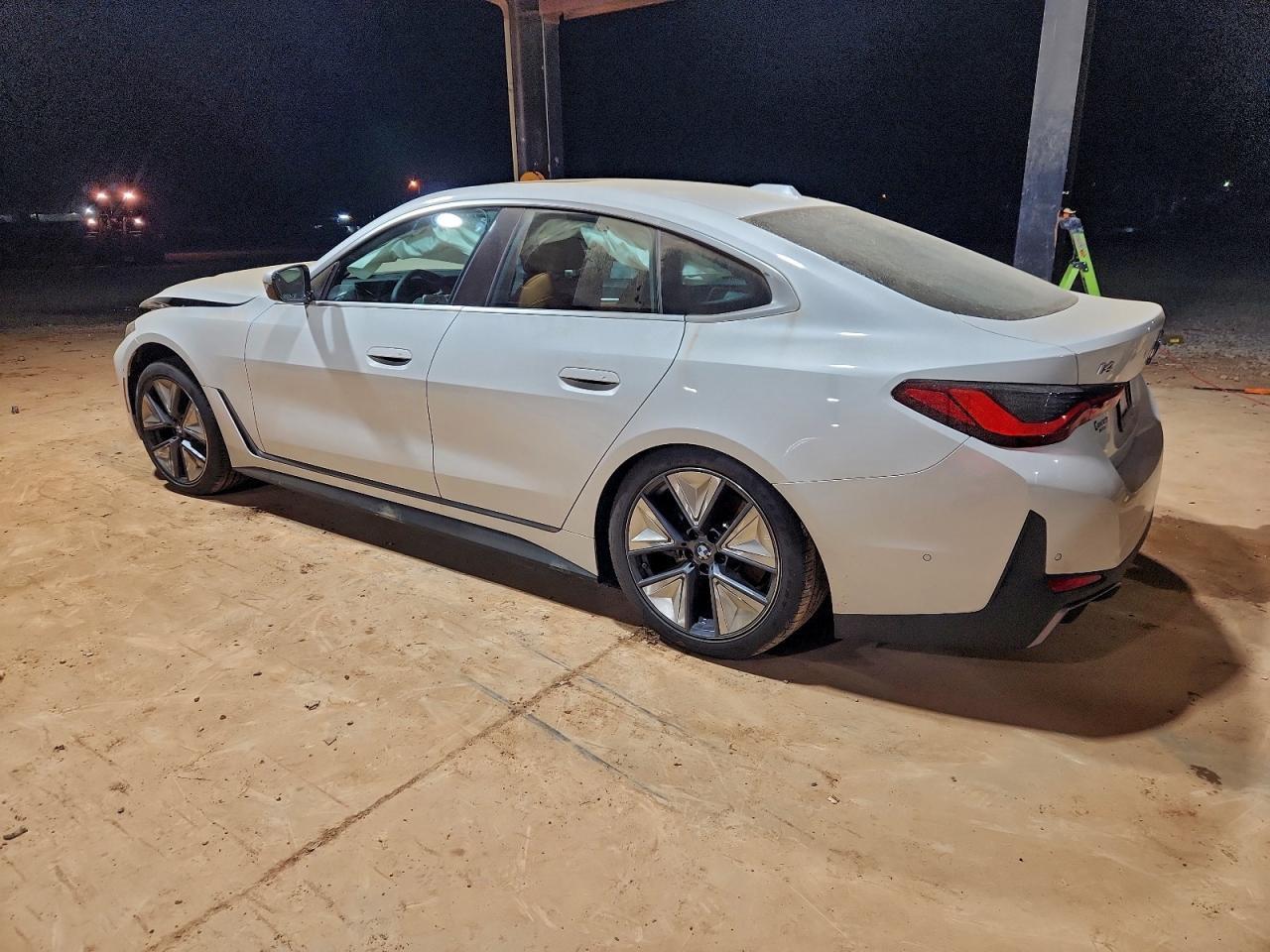 2025 BMW I4 Edrive 40 - Image 2
