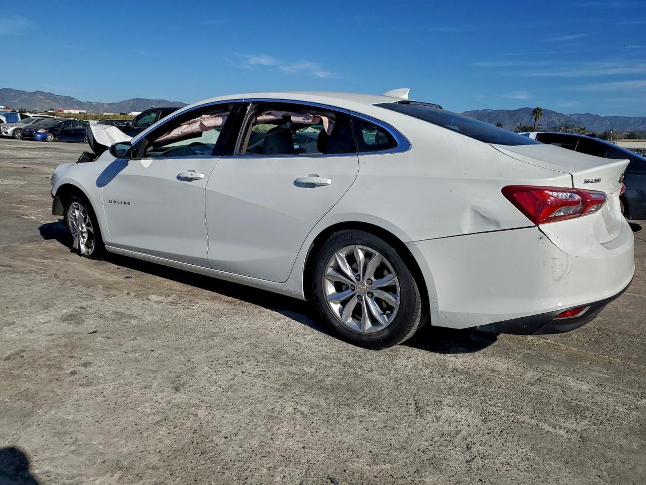 2022 Chevrolet Malibu Lt - Image 2