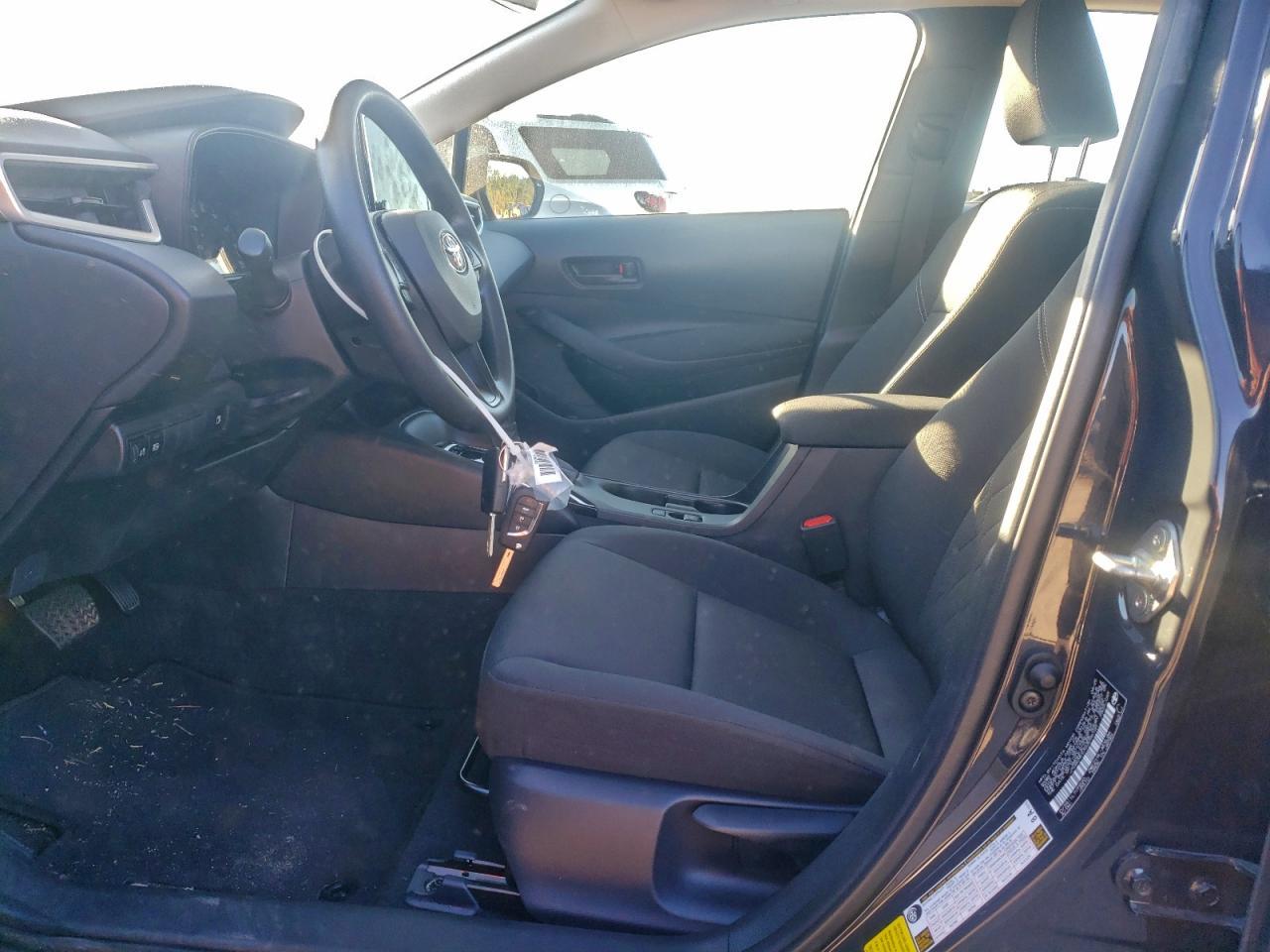 2025 Toyota Corolla Le - Image 7