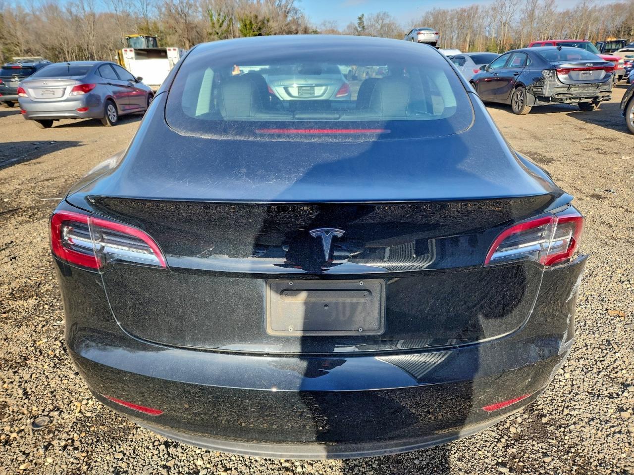 2023 Tesla Model 3 - Фото 6