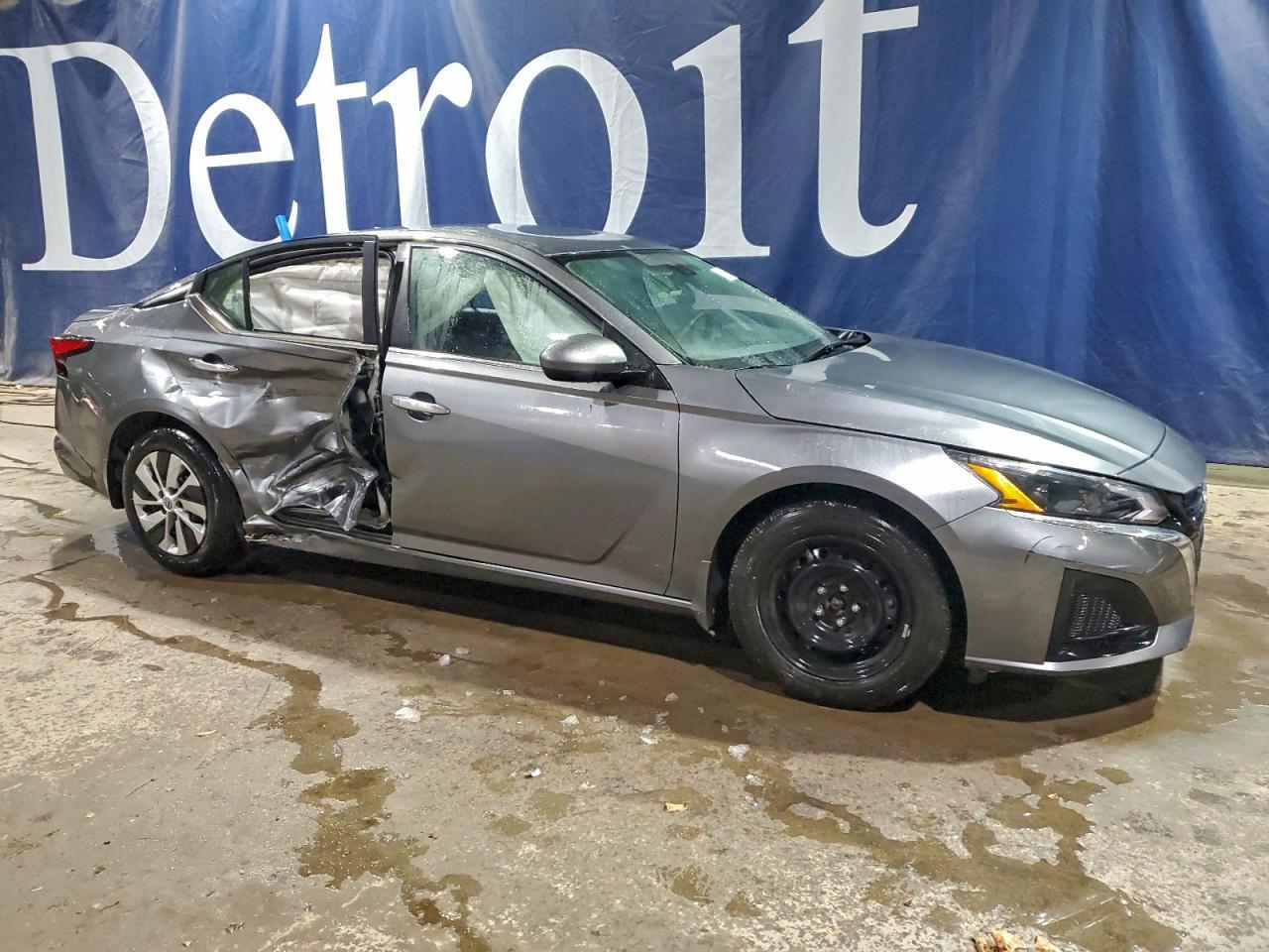 2023 Nissan Altima S - Фото 4