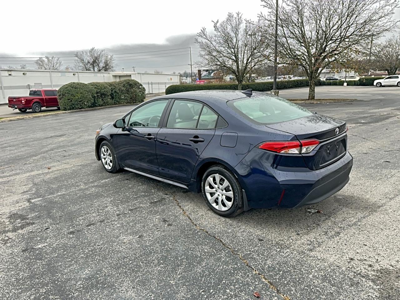 2025 Toyota Corolla Le - Фото 3