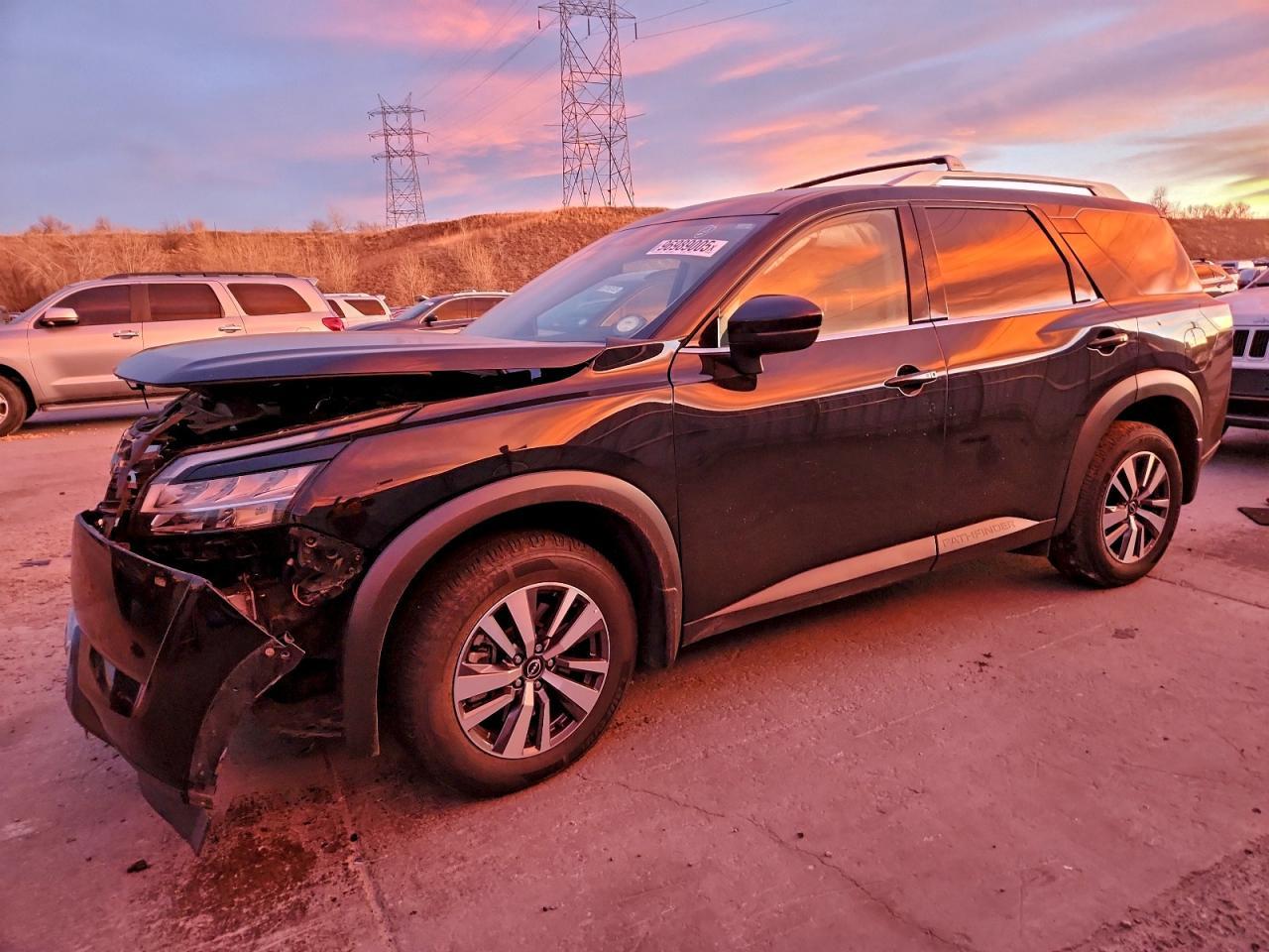 2023 Nissan Pathfinder Sl