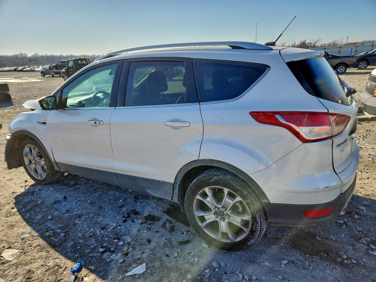 2015 Ford Escape - Фото 2