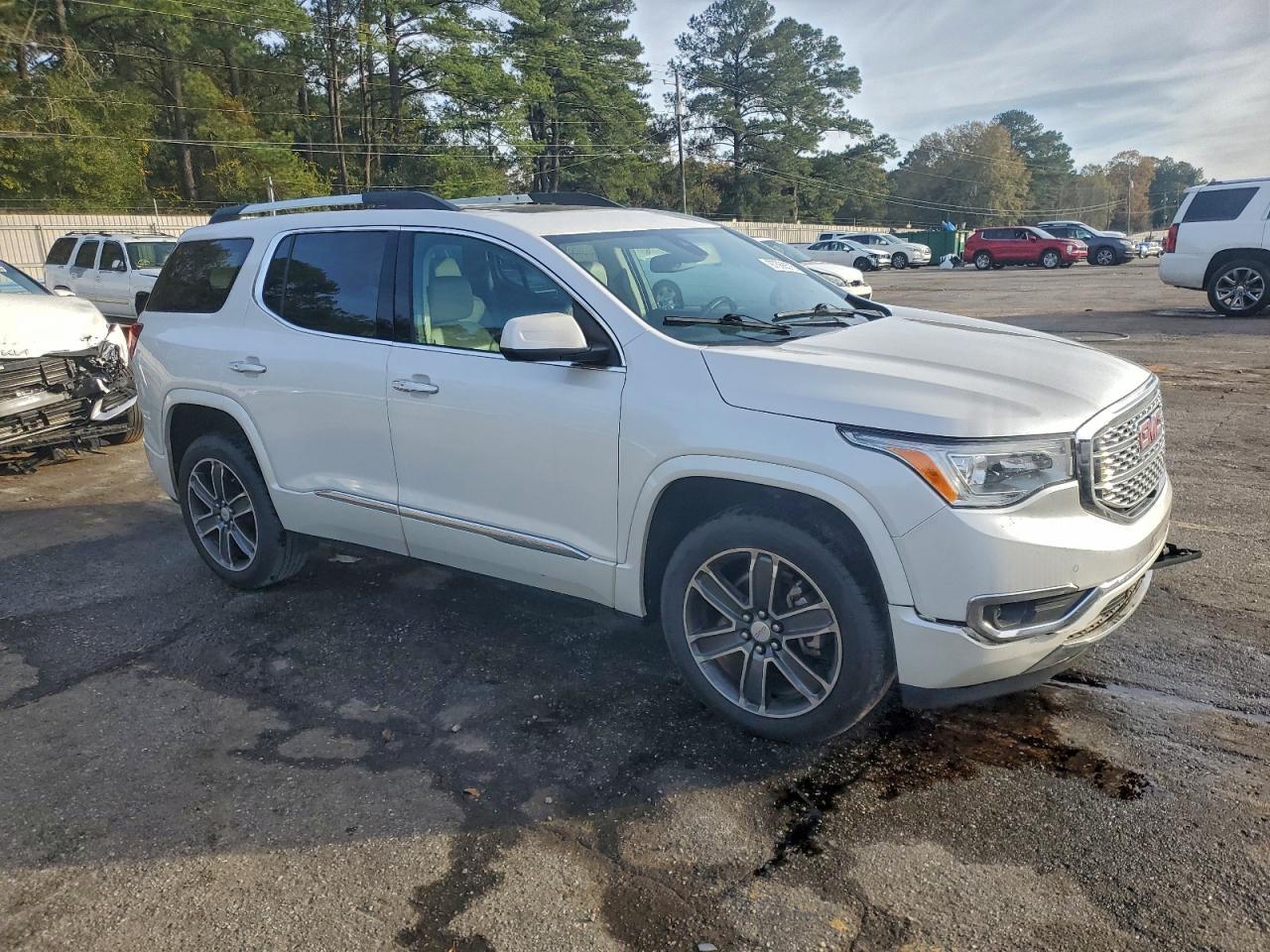 2018 GMC Acadia Denali - Фото 4