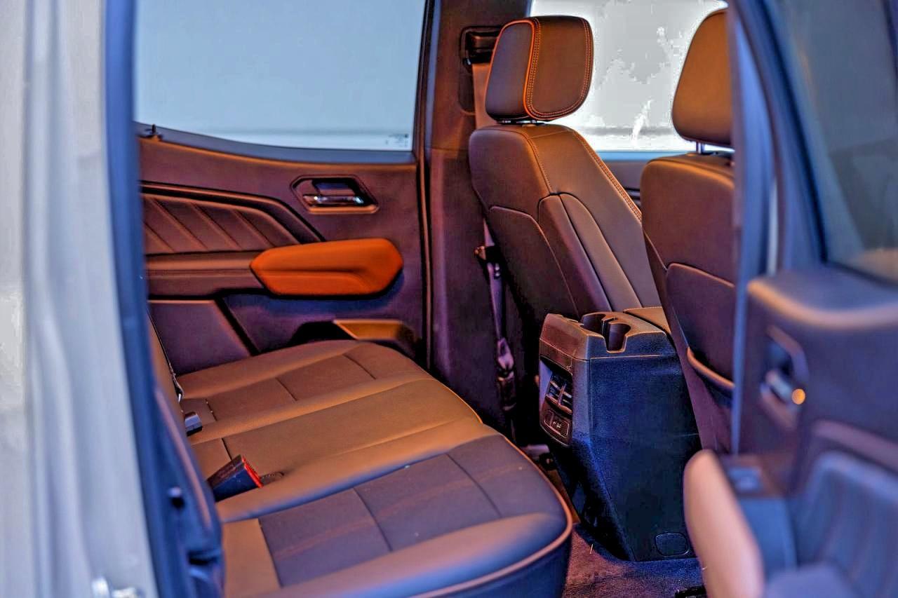 2024 GMC Canyon At4 - Фото 6