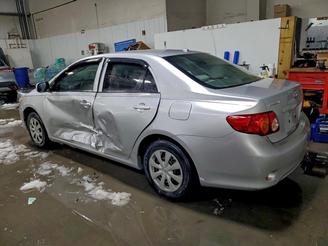 2010 Toyota Corolla Le - Image 2