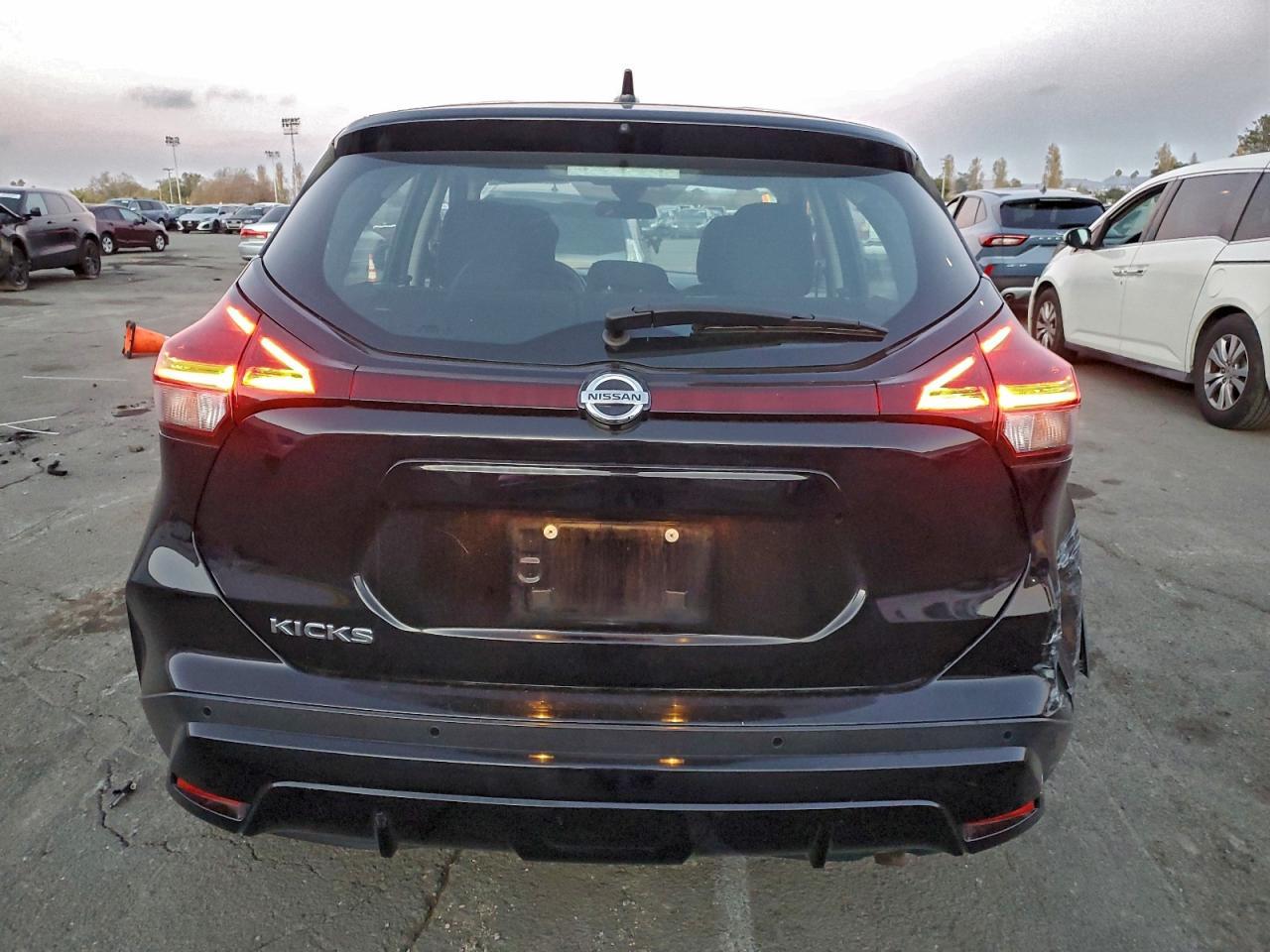 2021 Nissan Kicks S - Фото 6